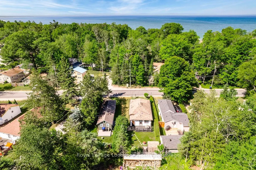 1981 TINY BEACHES Road S
