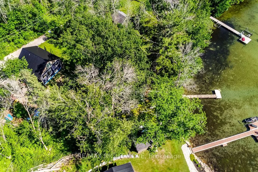 6896 Pentland Lane