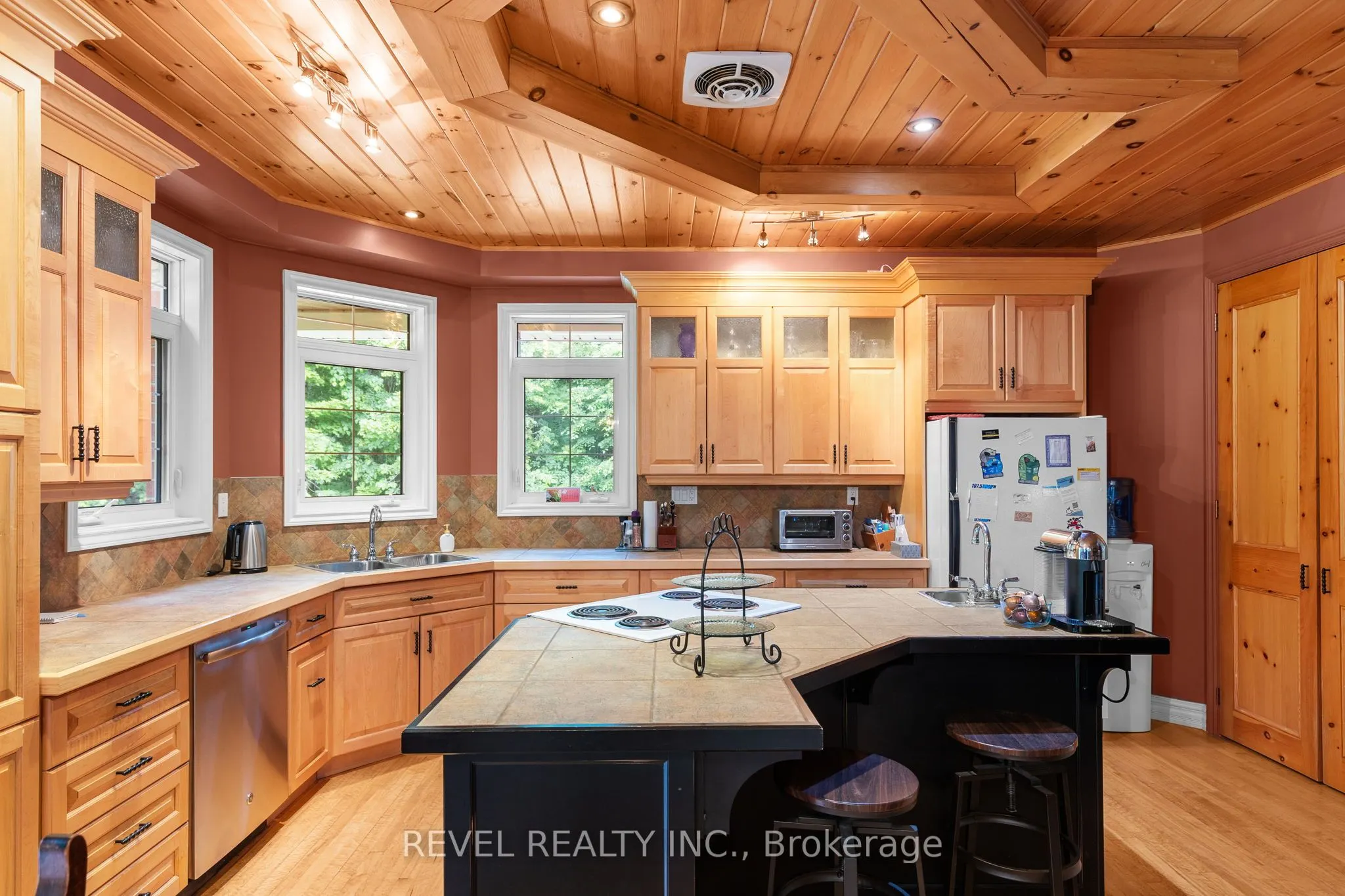 1385 Baseline Road