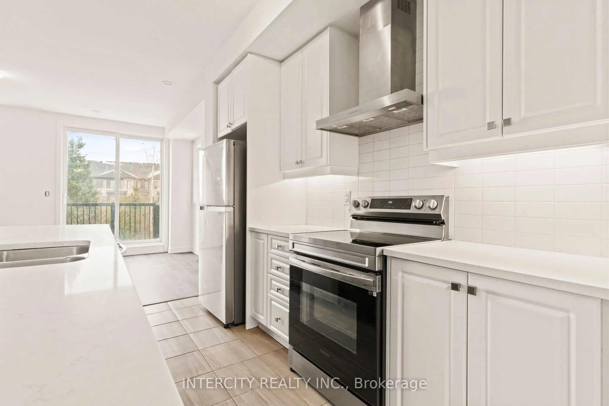 14 Blue Forest Crescent