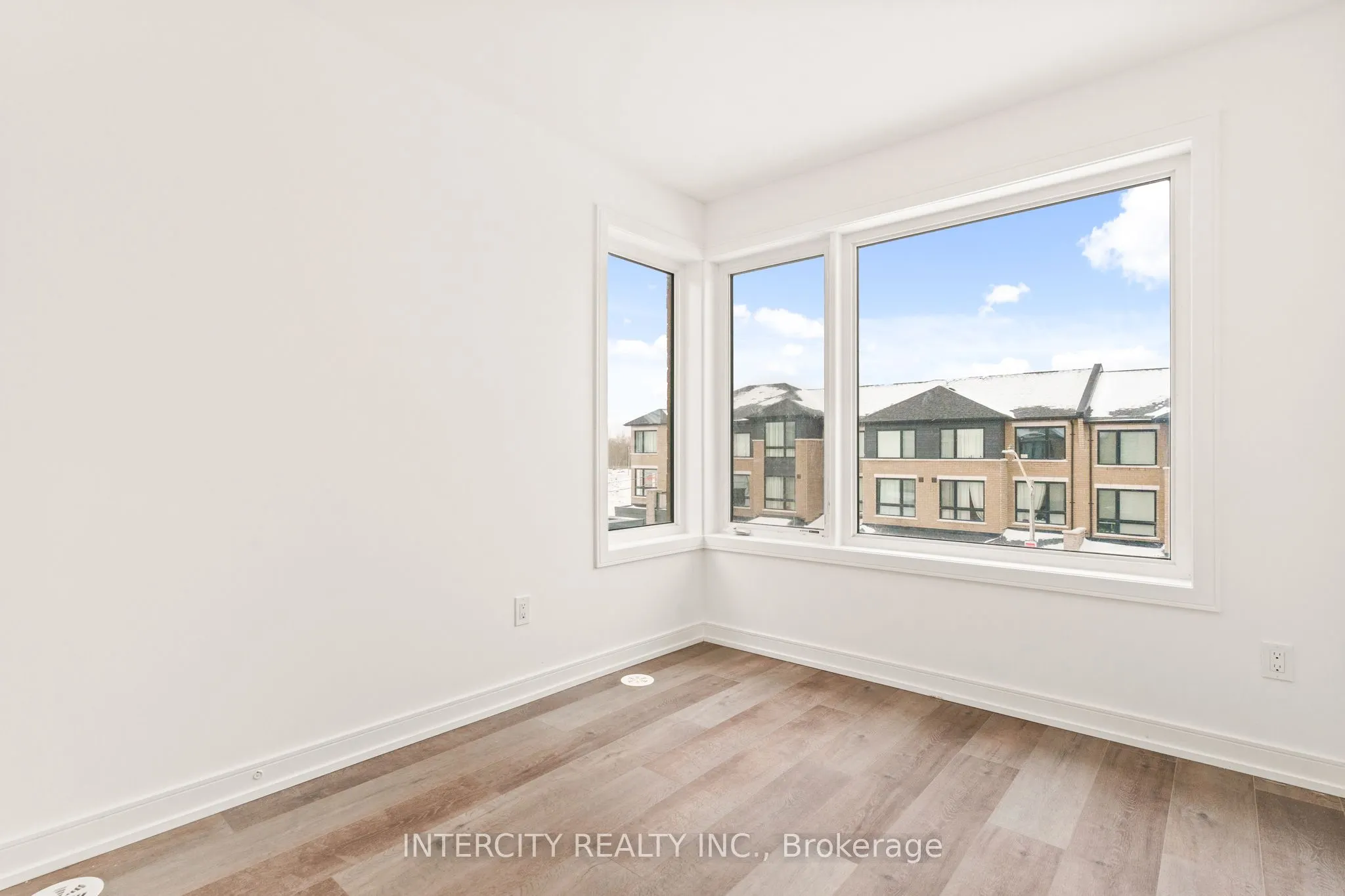 14 Blue Forest Crescent