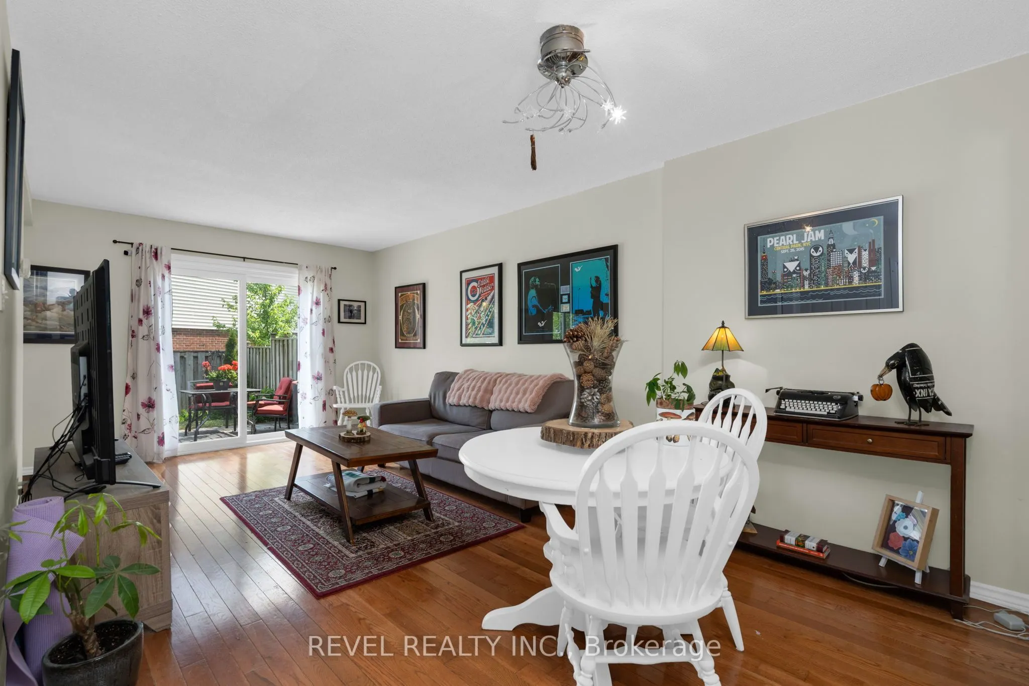 28 Donald Street, #68