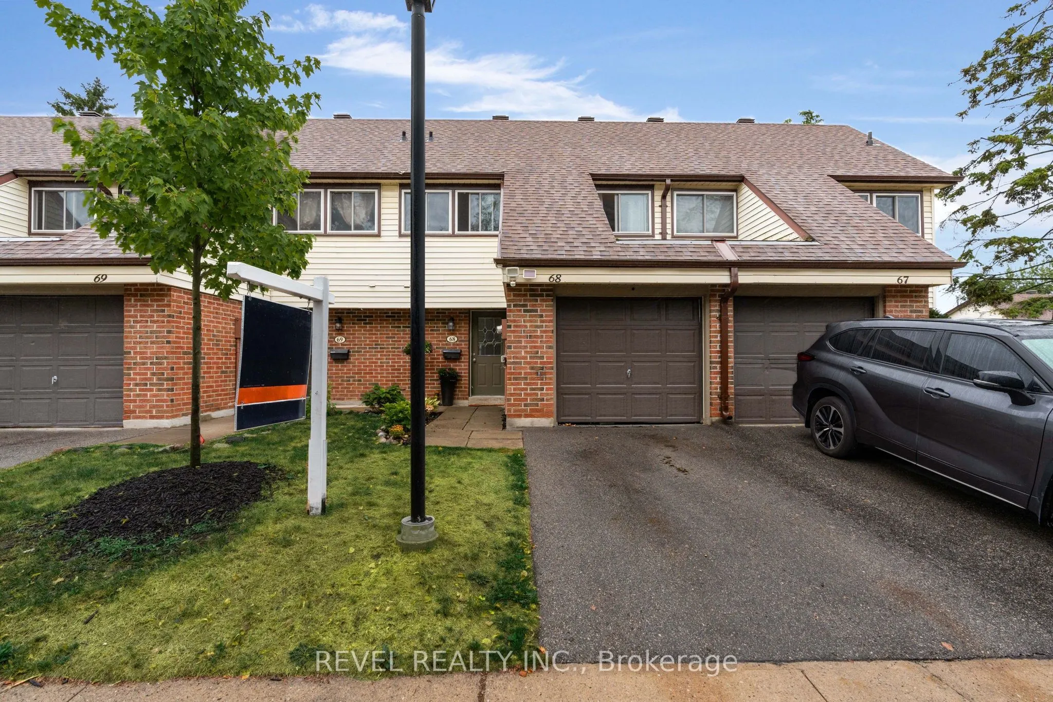 28 Donald Street, #68