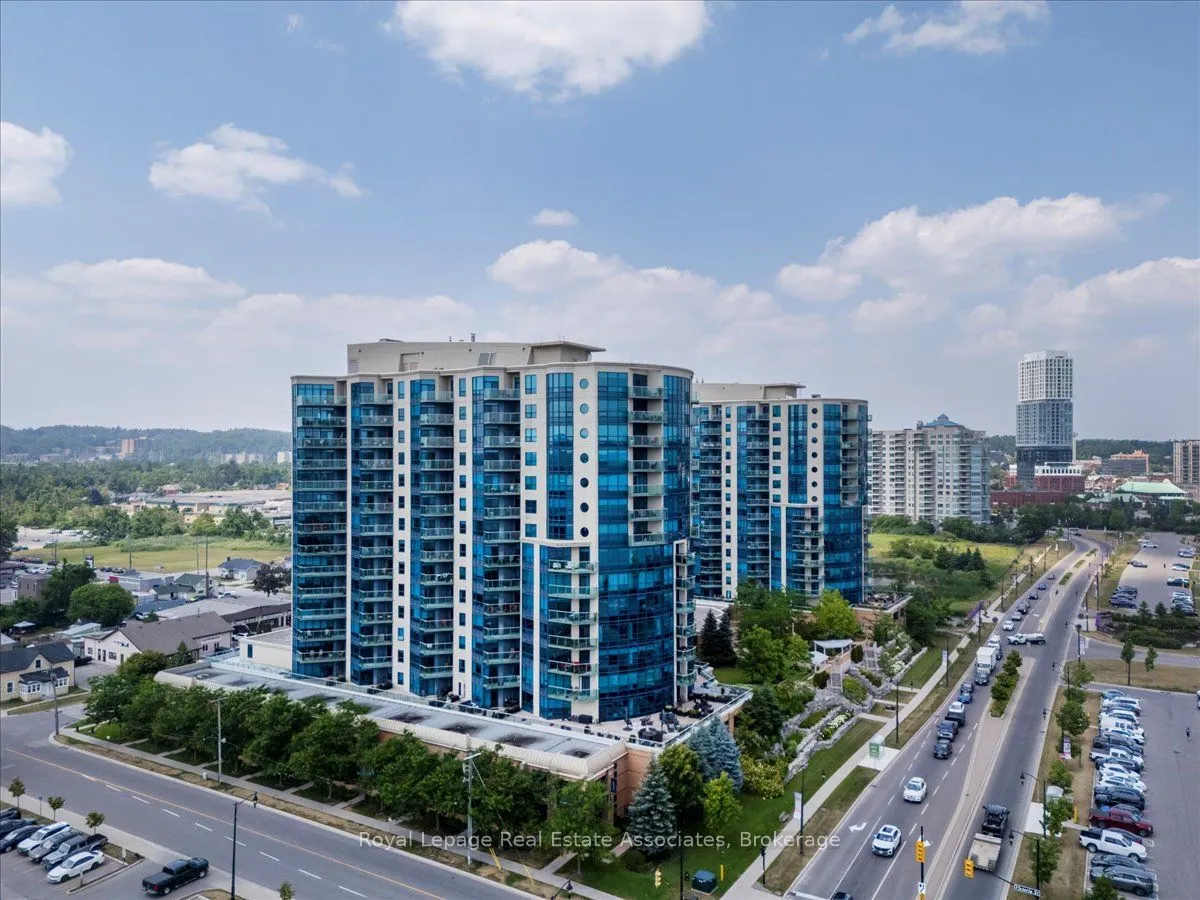 37 Ellen Street, #811