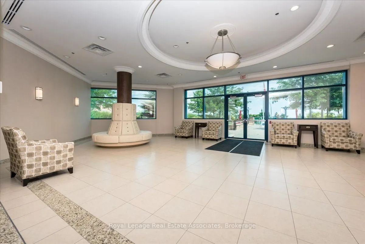 37 Ellen Street, #811