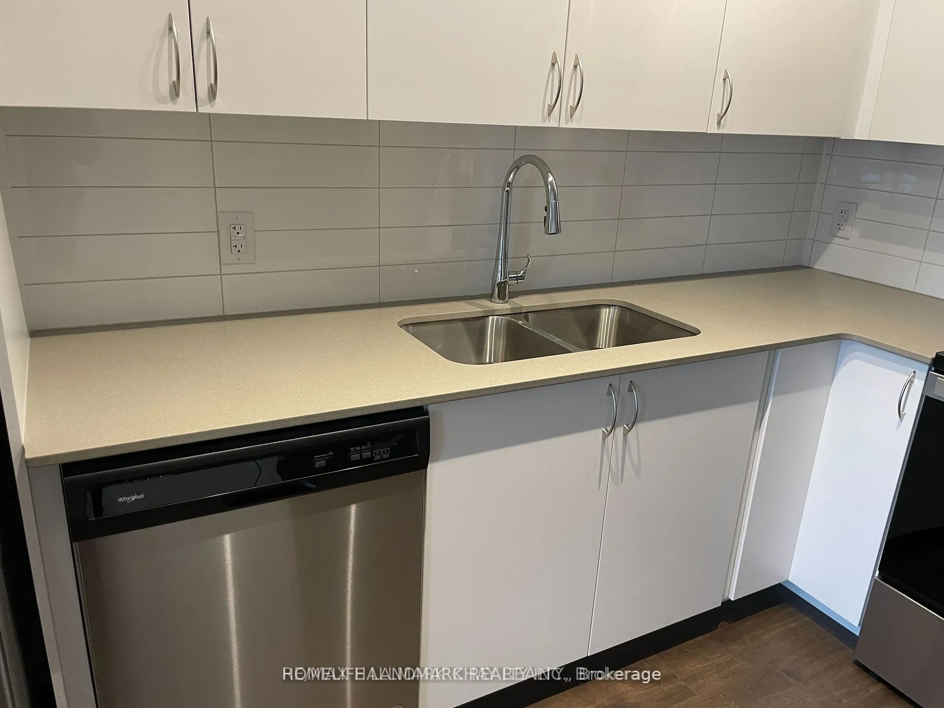 56 Lakeside Terrace, #202