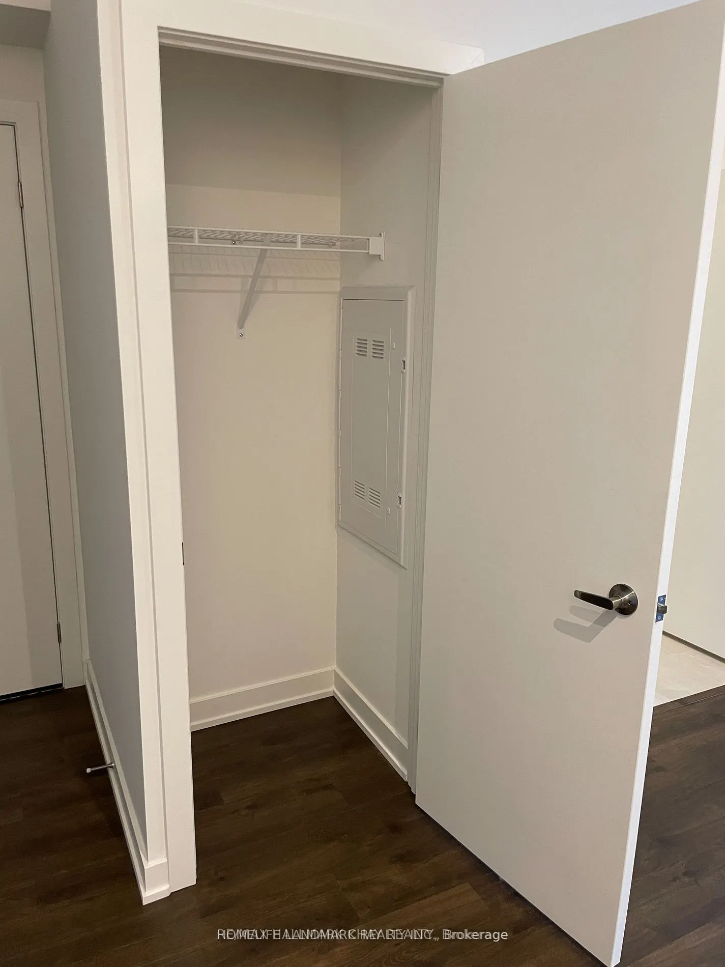 56 Lakeside Terrace, #202