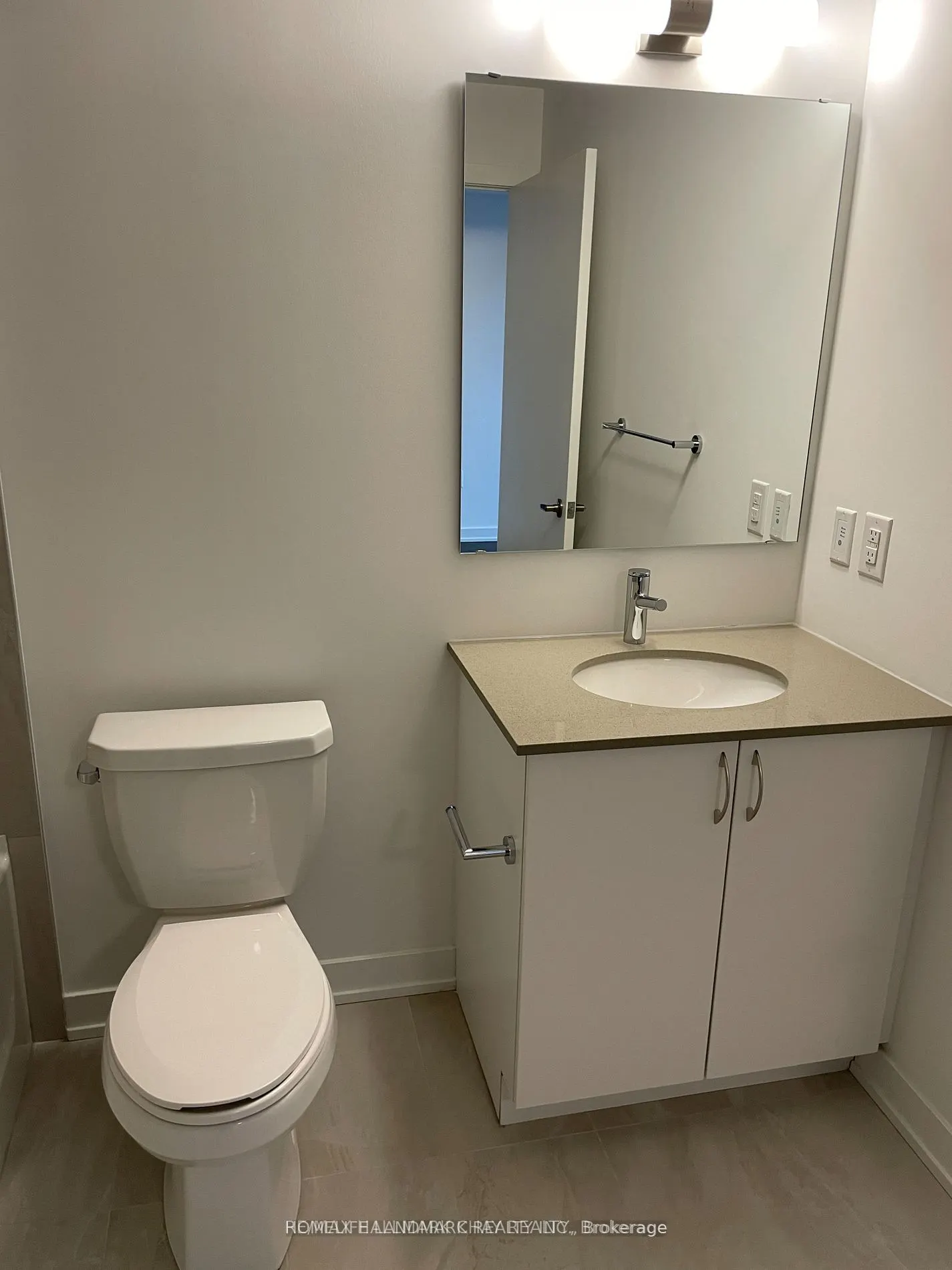 56 Lakeside Terrace, #202
