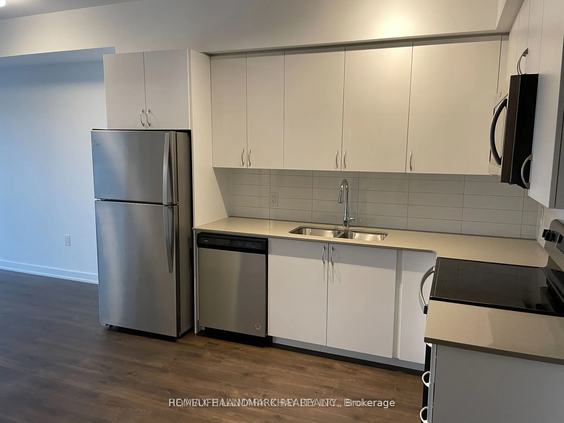 56 Lakeside Terrace, #202