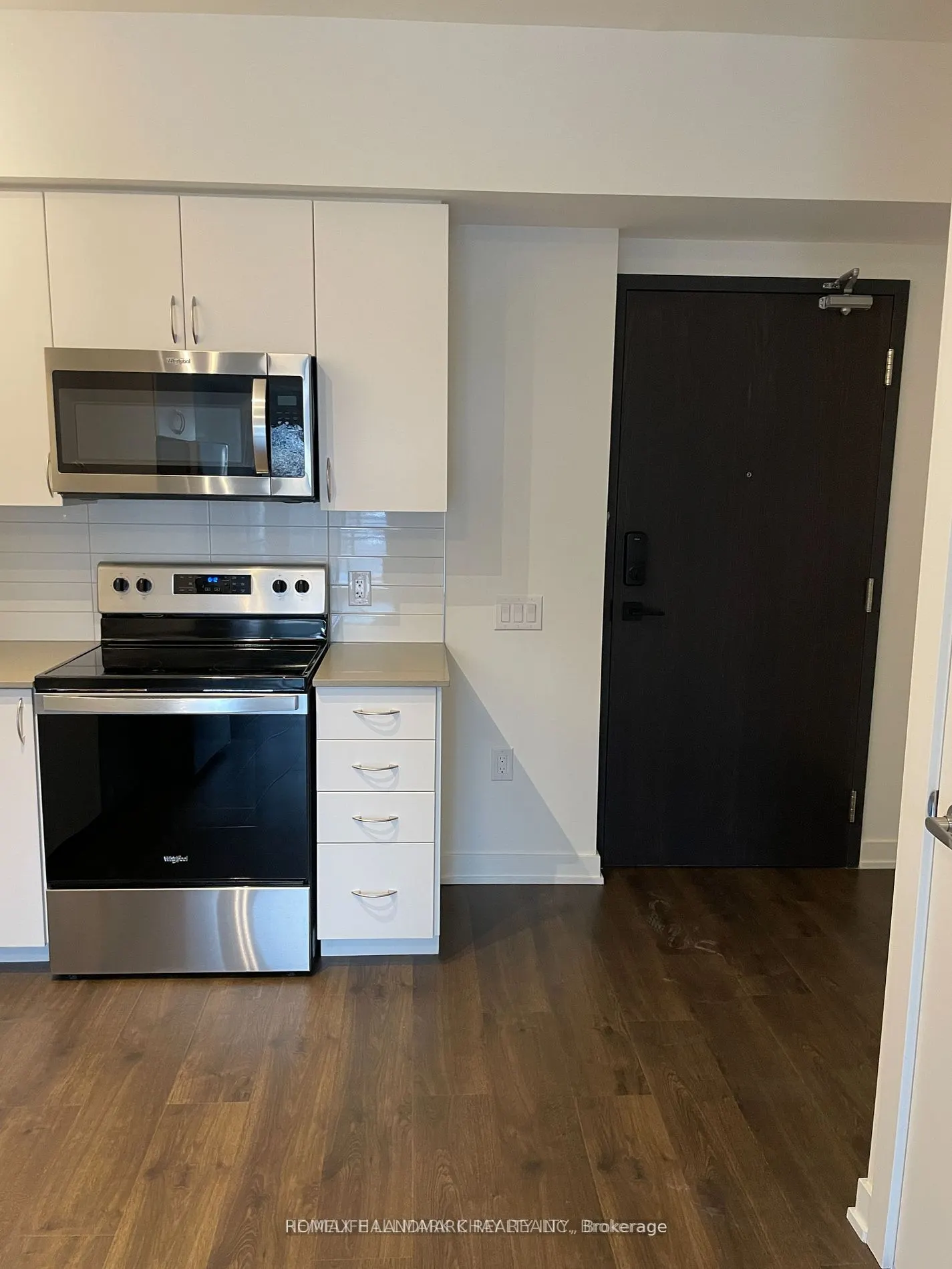 56 Lakeside Terrace, #202