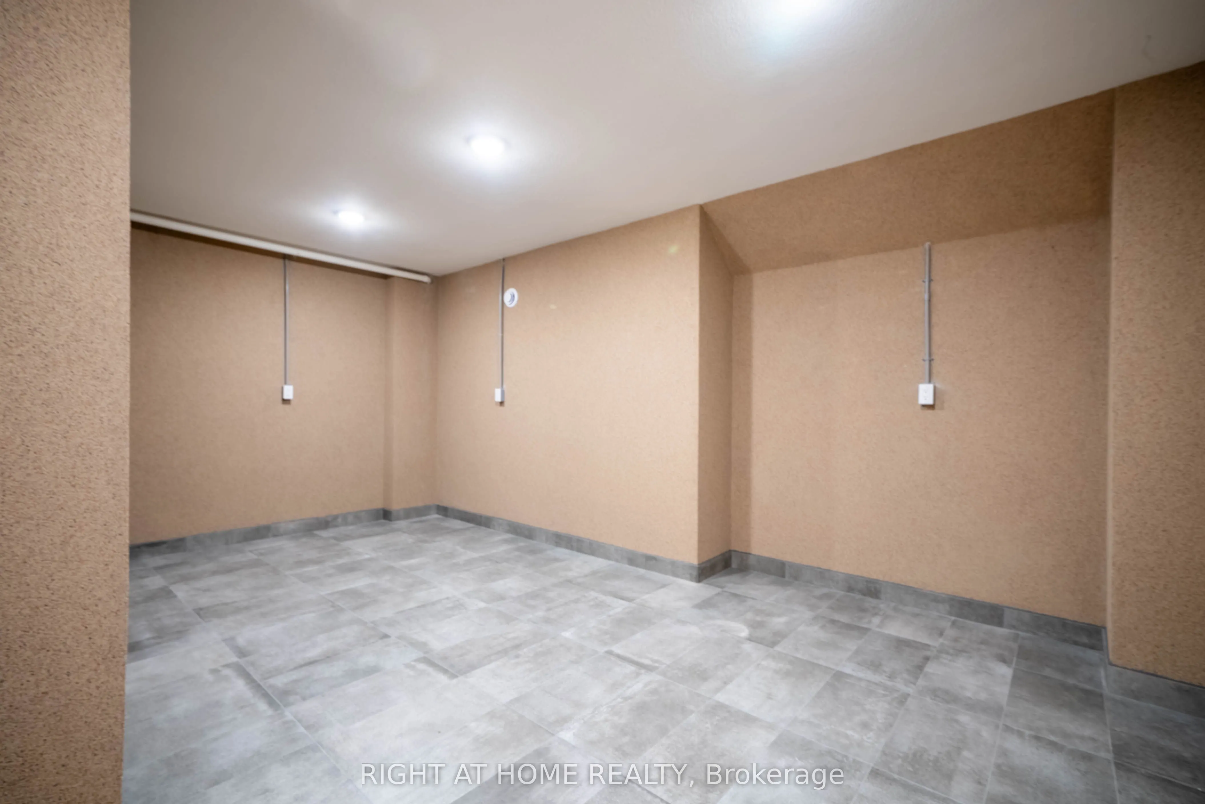 2906 Concession Rd A