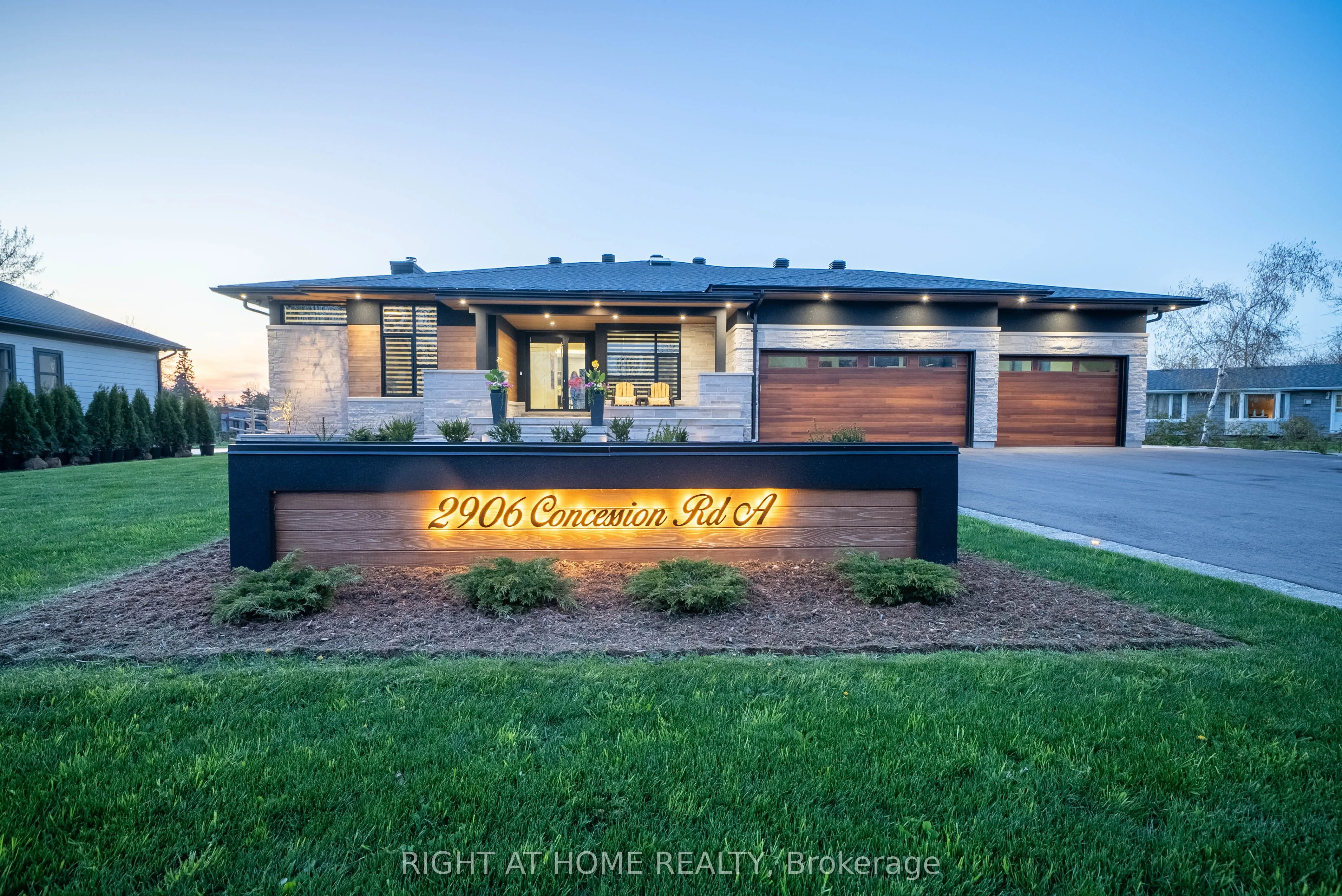 2906 Concession Rd A