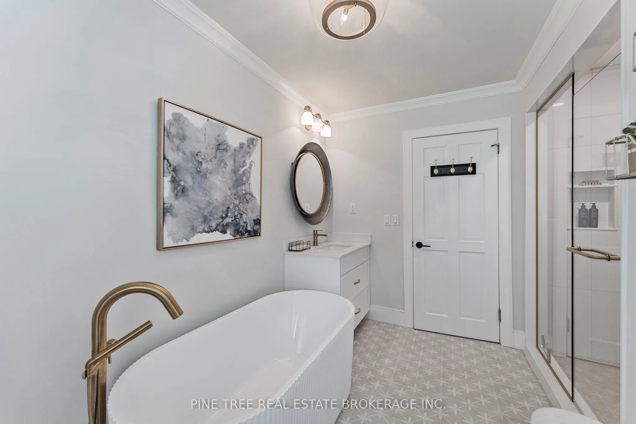 3 Greenwood Forest Road