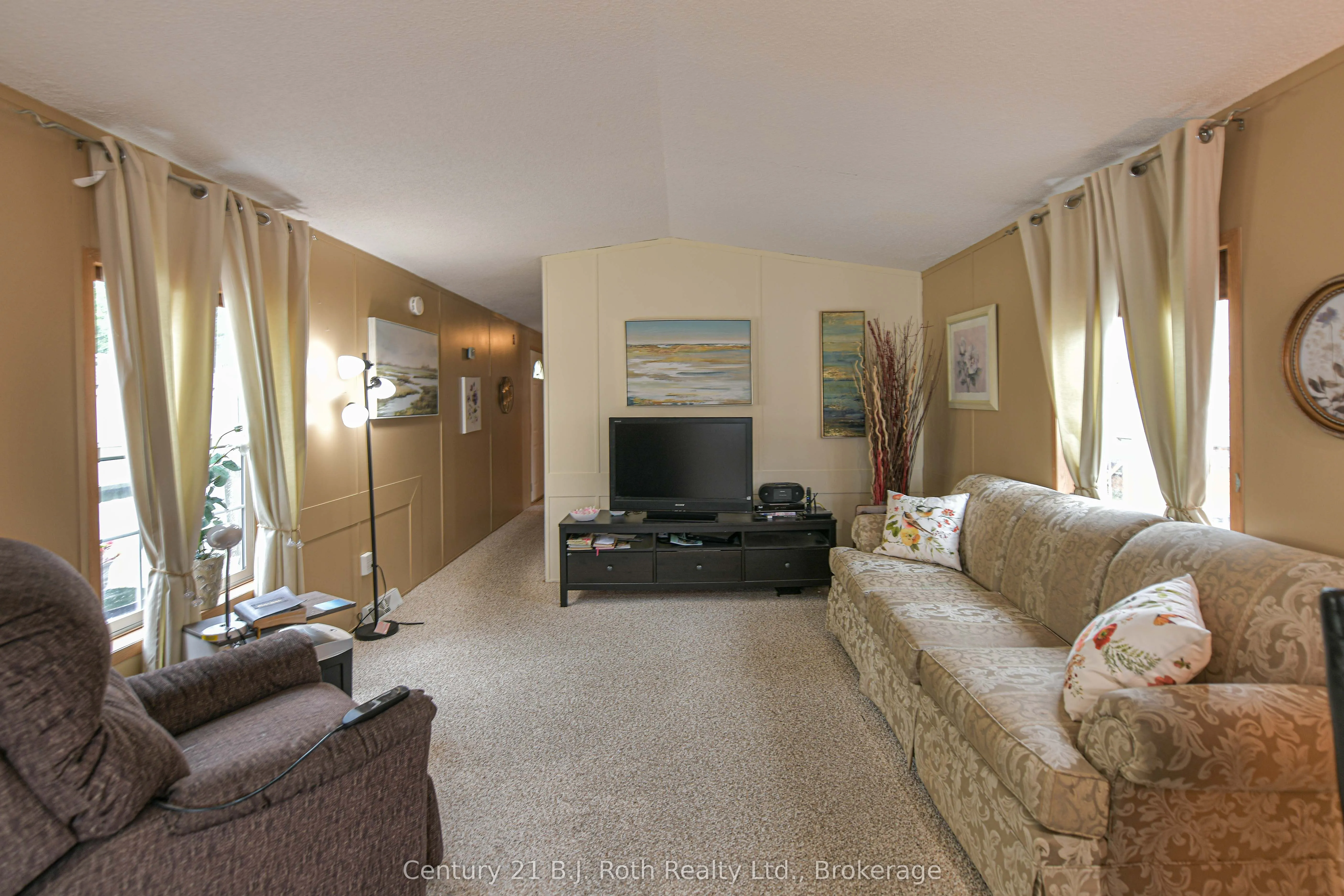 4105 Spruce Road