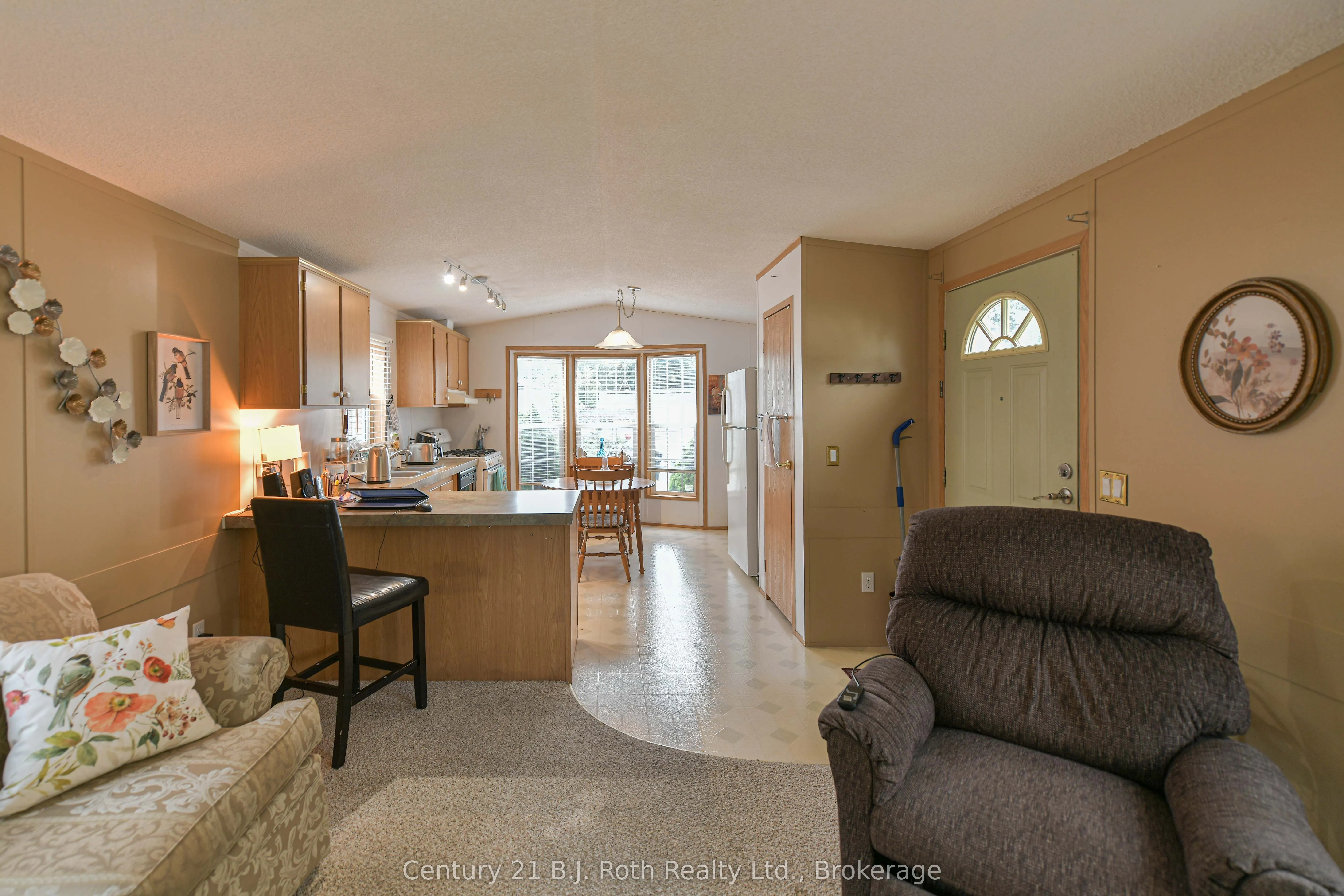 4105 Spruce Road
