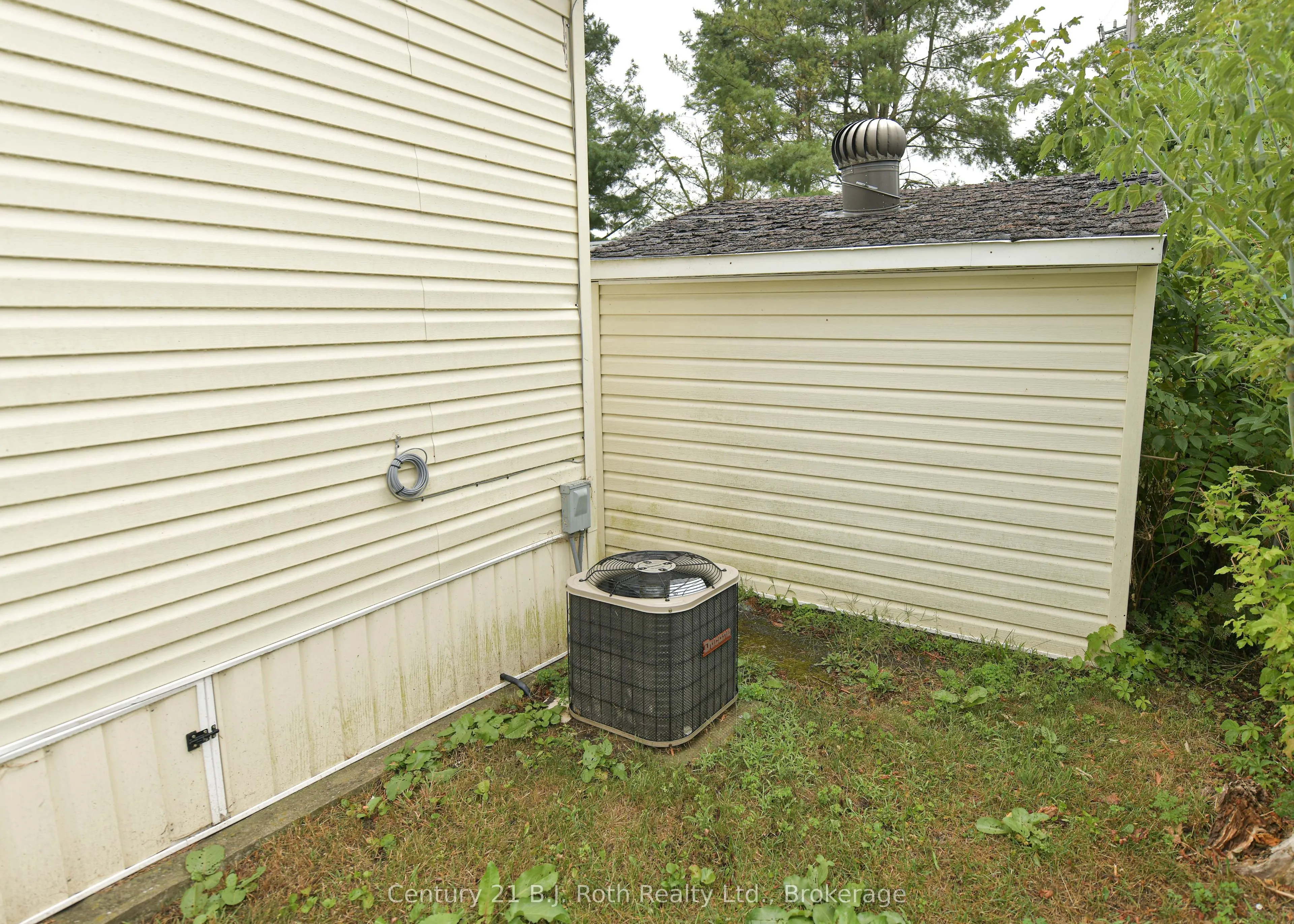4105 Spruce Road