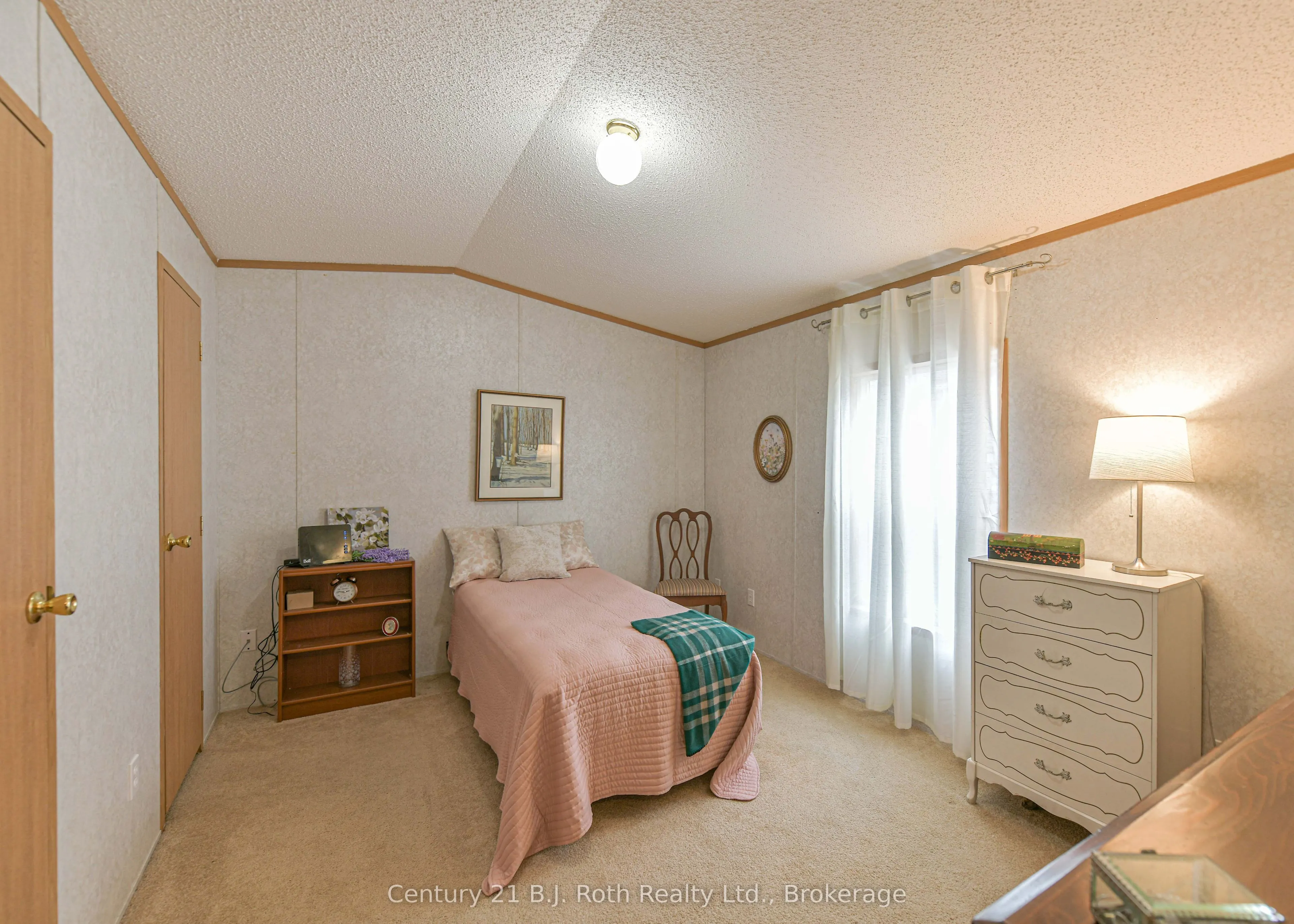 4105 Spruce Road