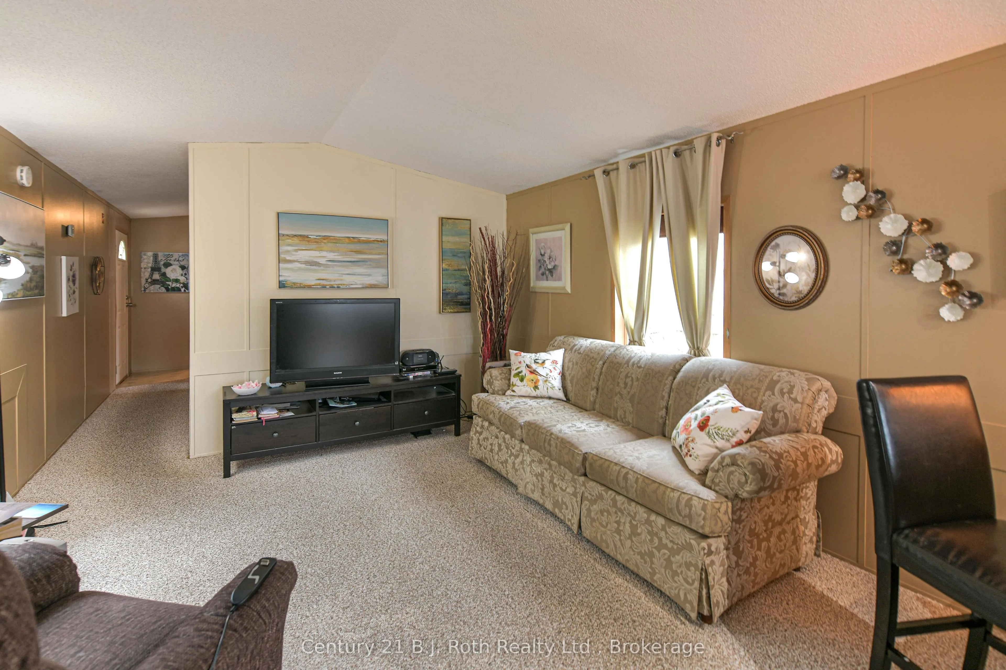 4105 Spruce Road