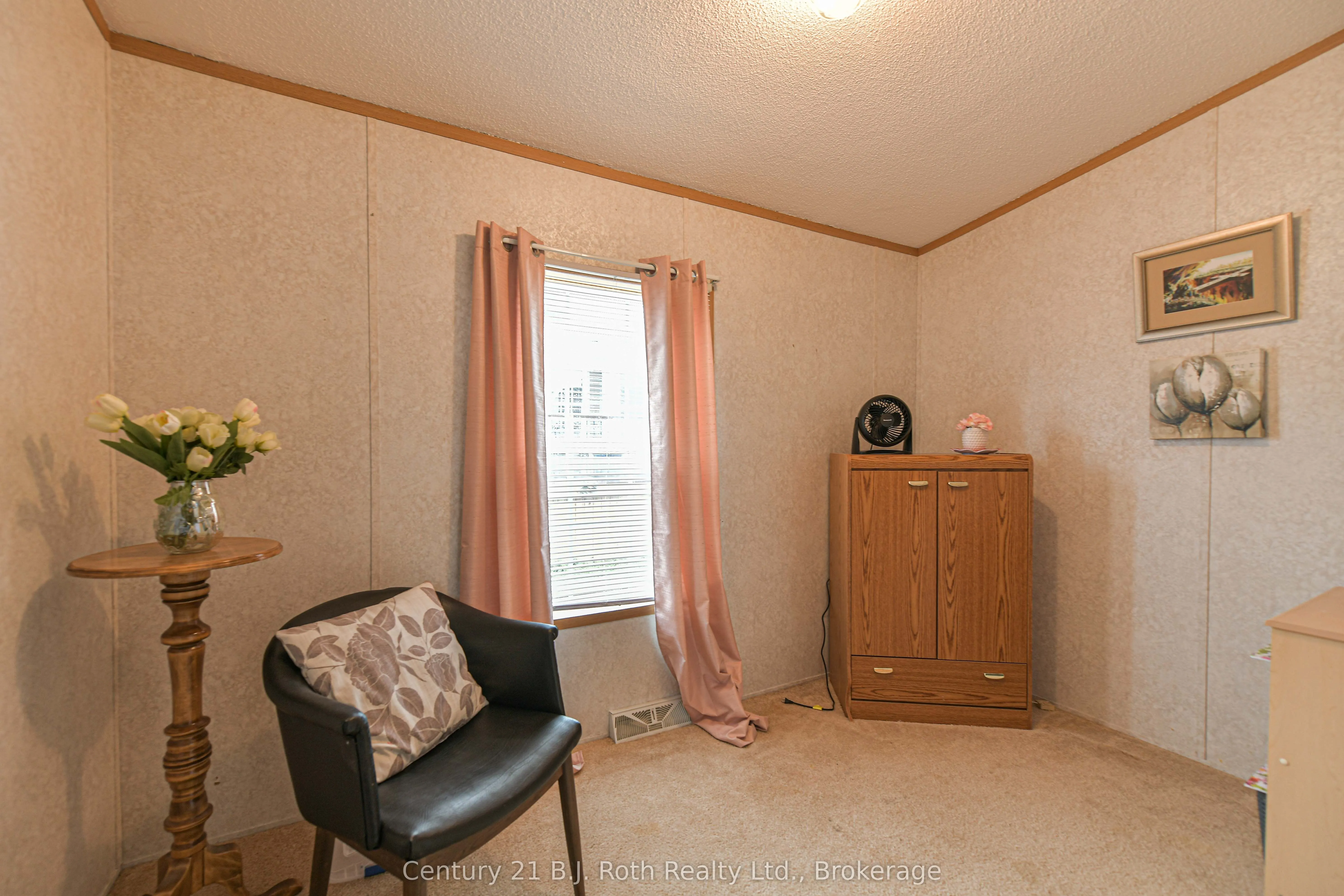 4105 Spruce Road