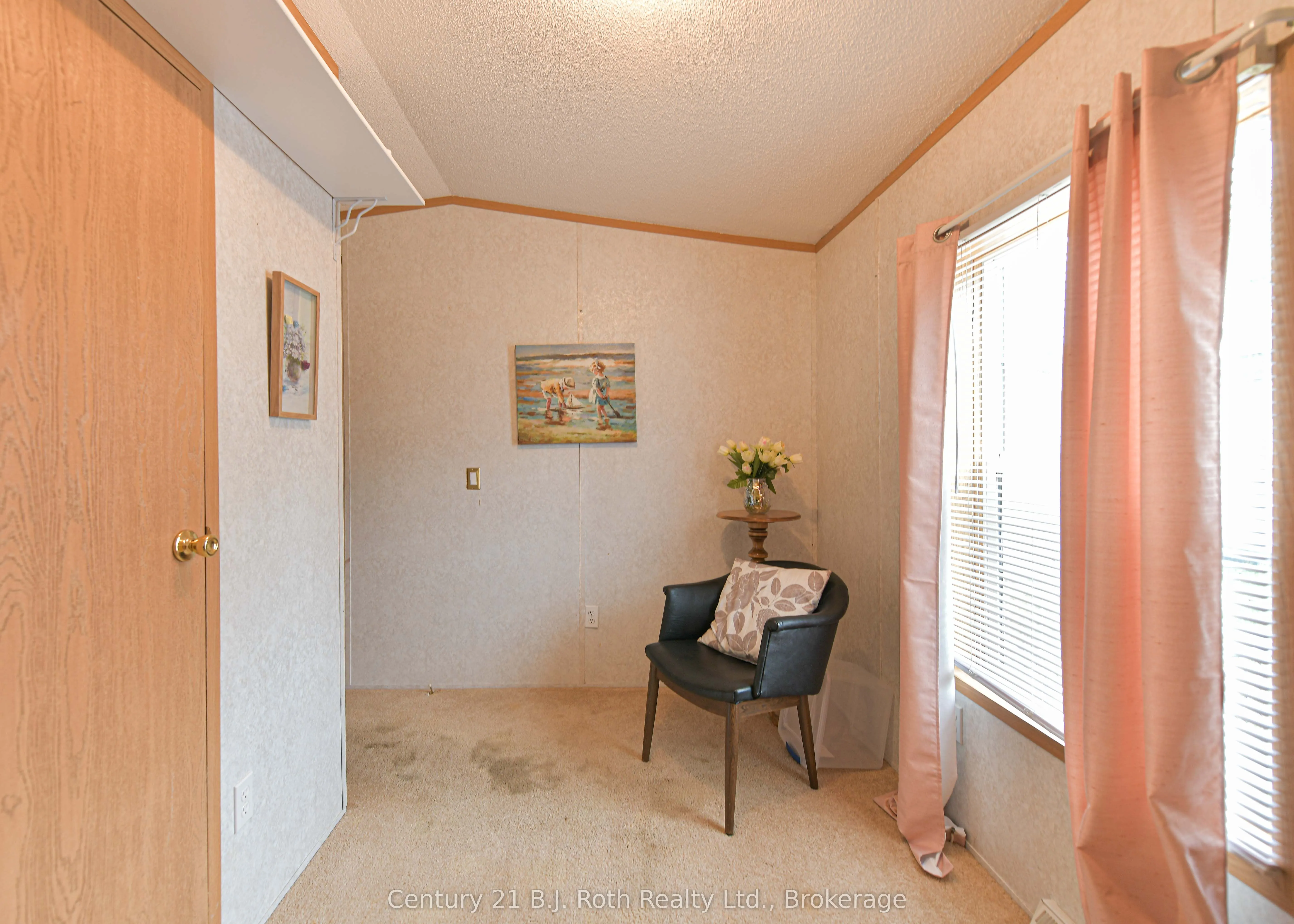 4105 Spruce Road
