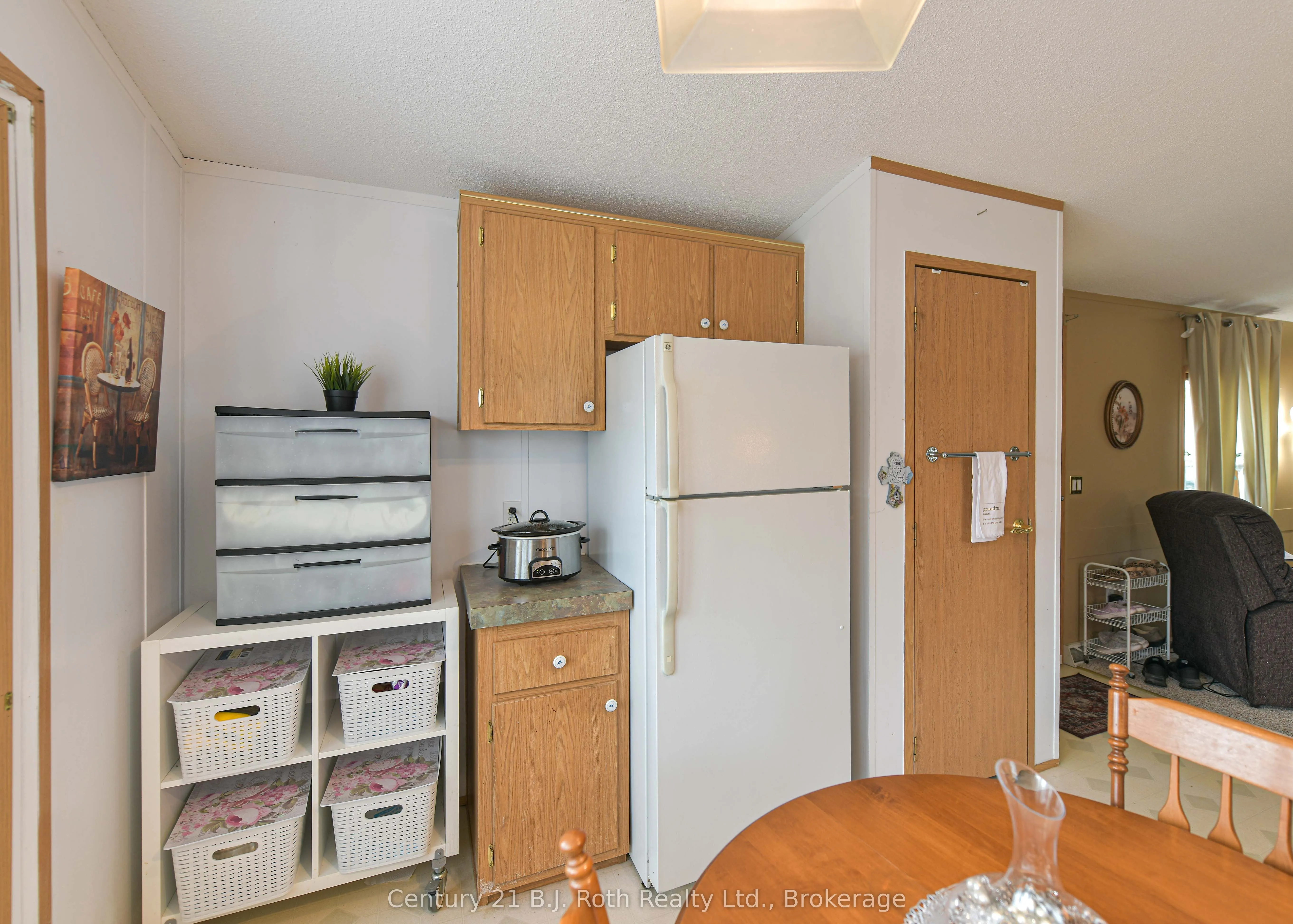 4105 Spruce Road