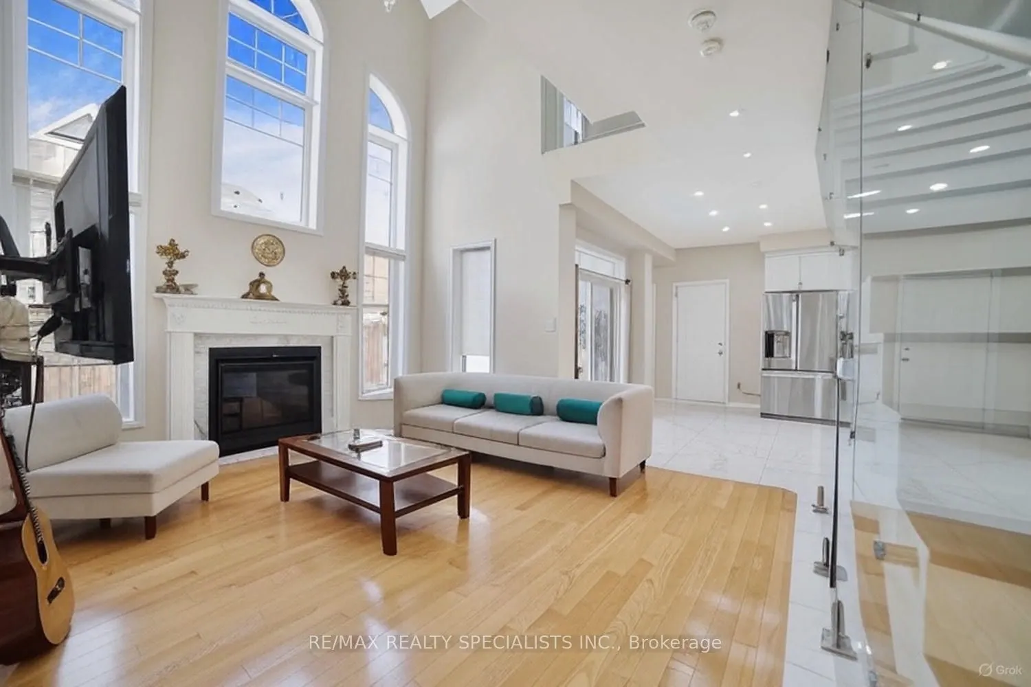 61 Riverwalk Place