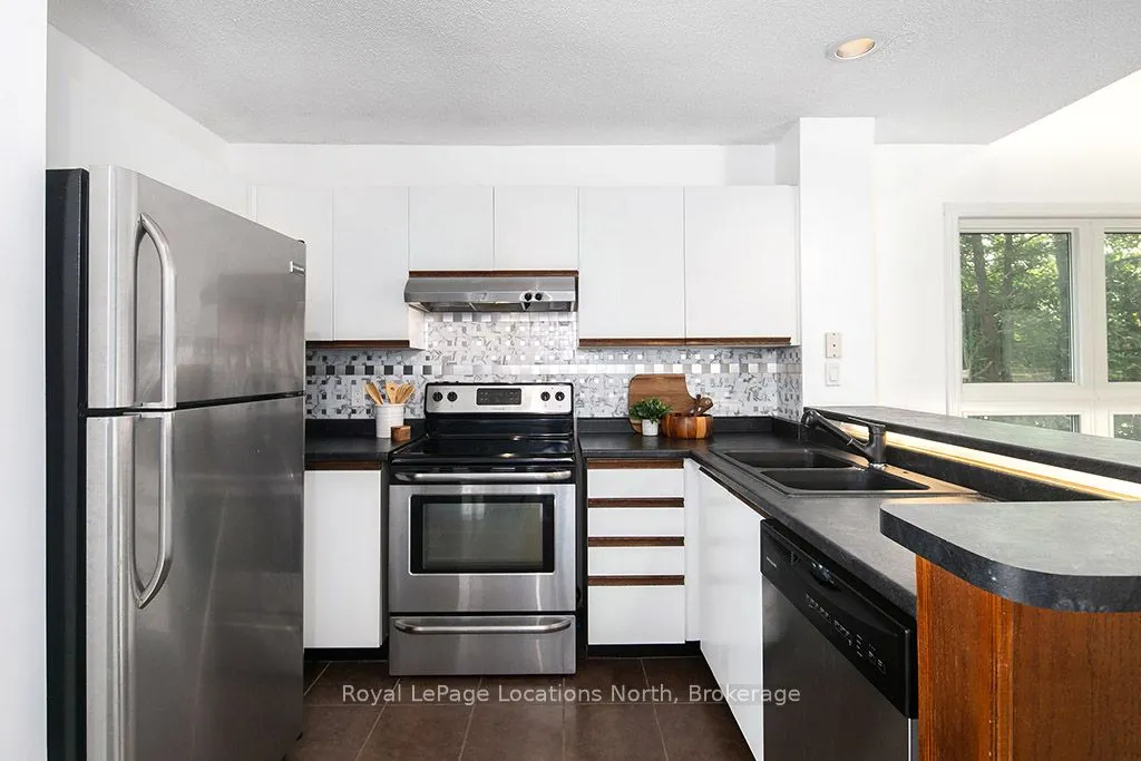 49 Trott Boulevard, #182