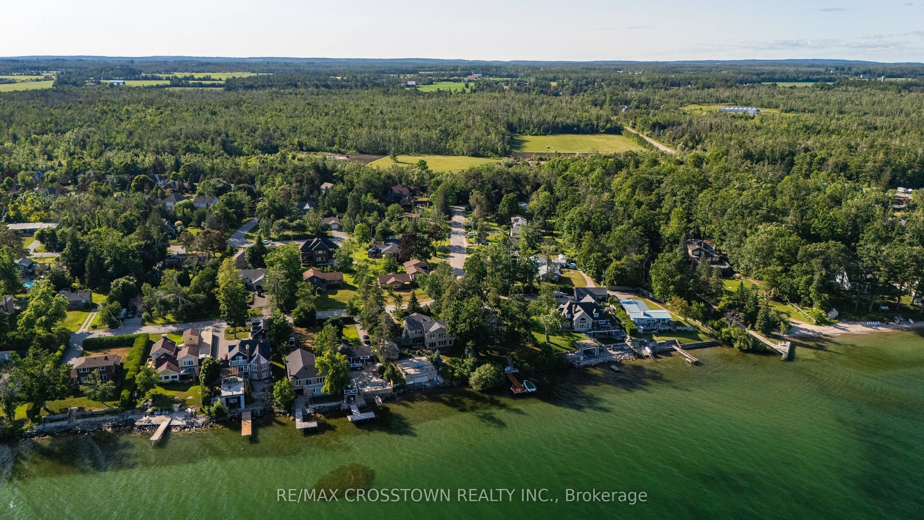 47 Lakeshore Road W