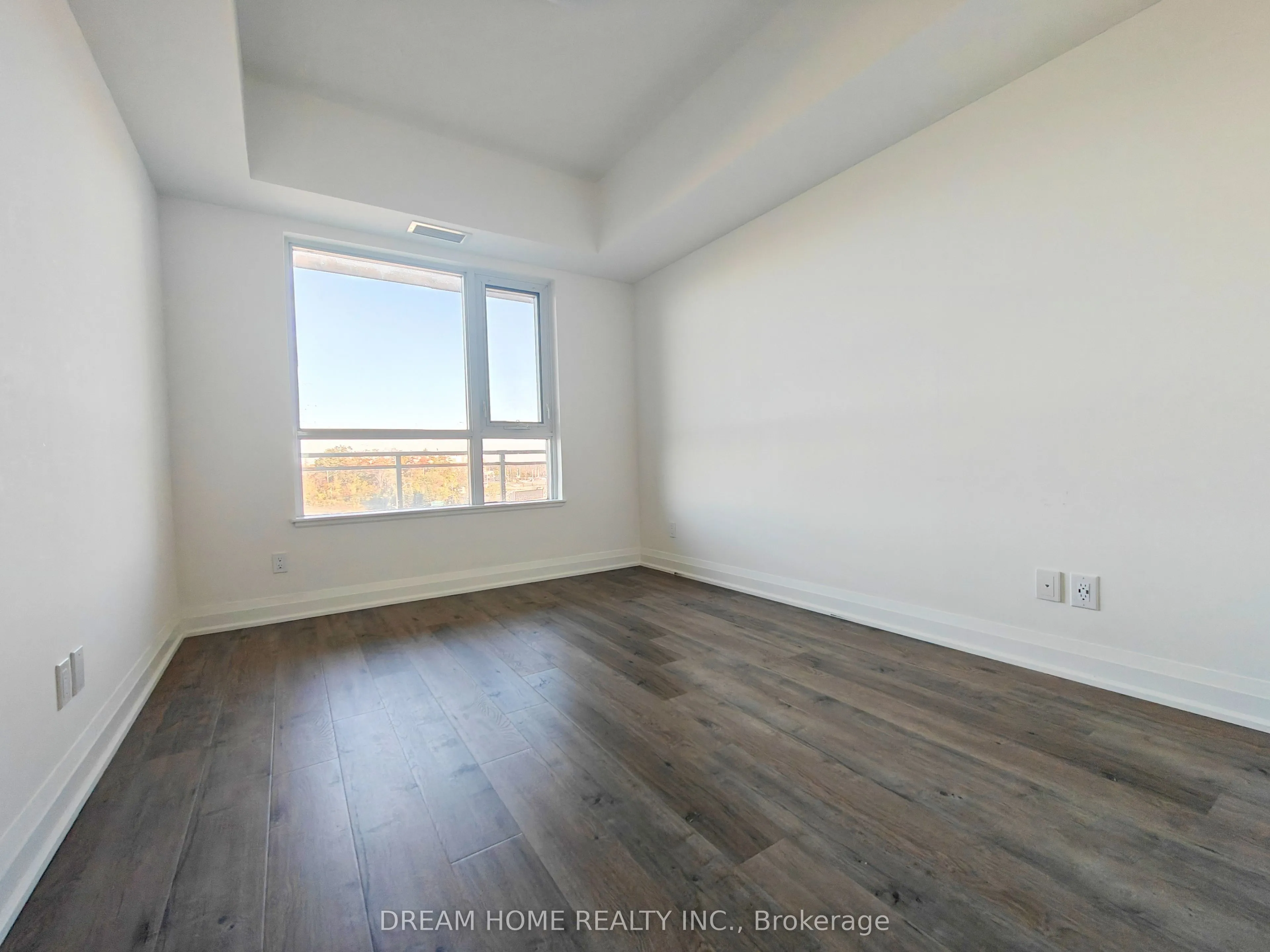 58 Lakeside Terrace, #1008