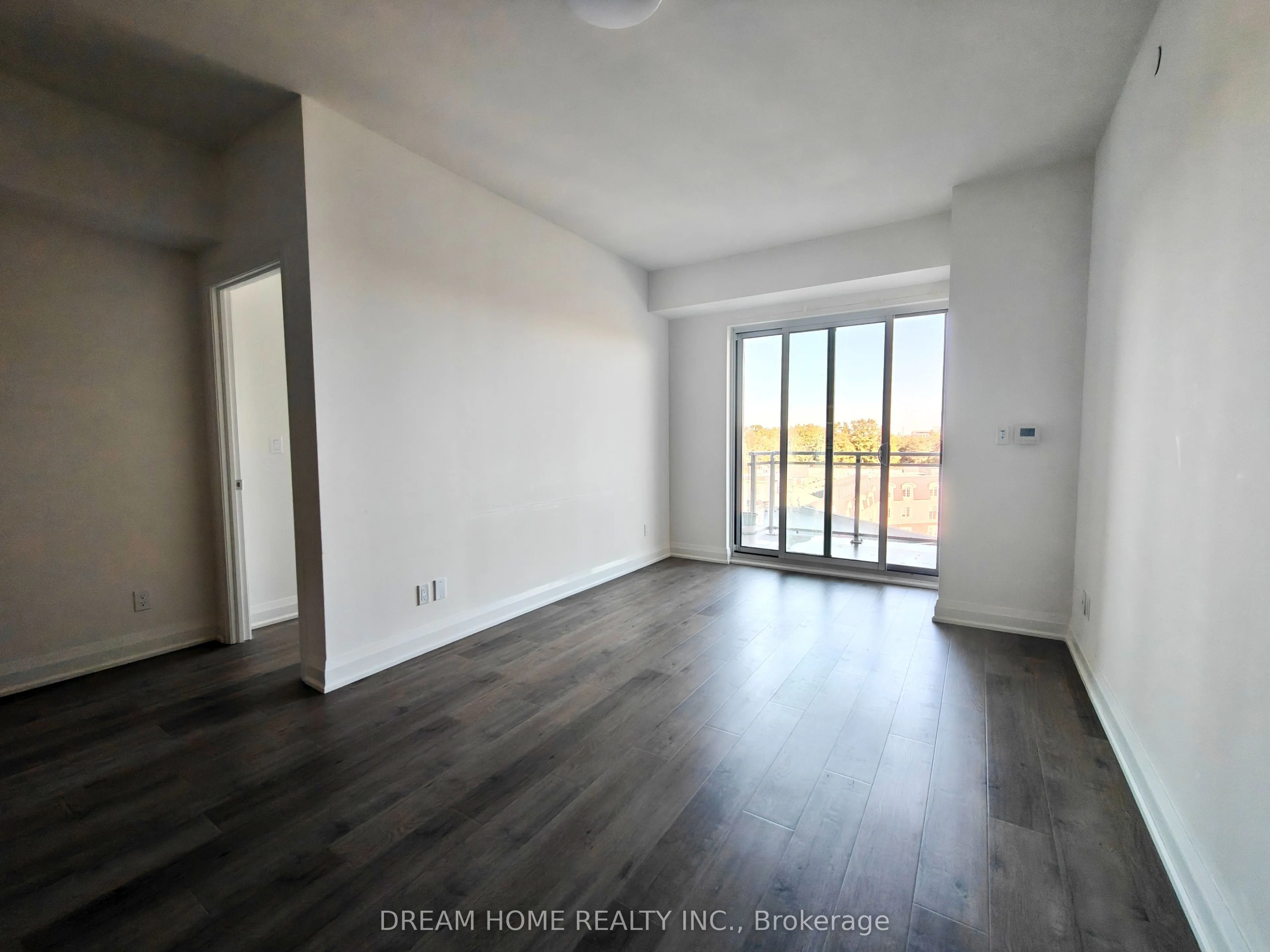 58 Lakeside Terrace, #1008