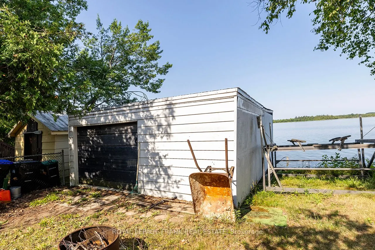 1206 Black Beach Lane