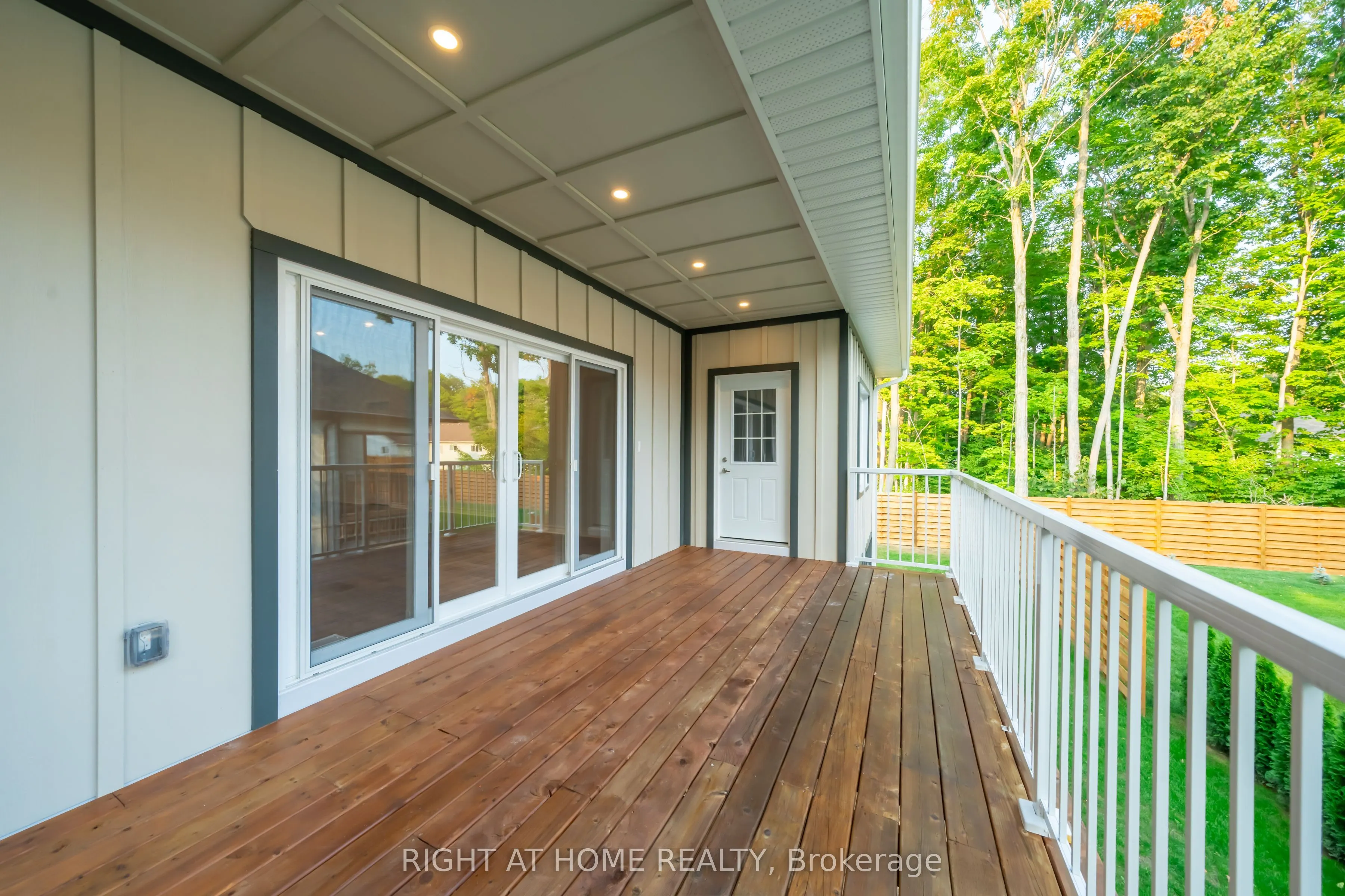 50 Breithaupt Crescent