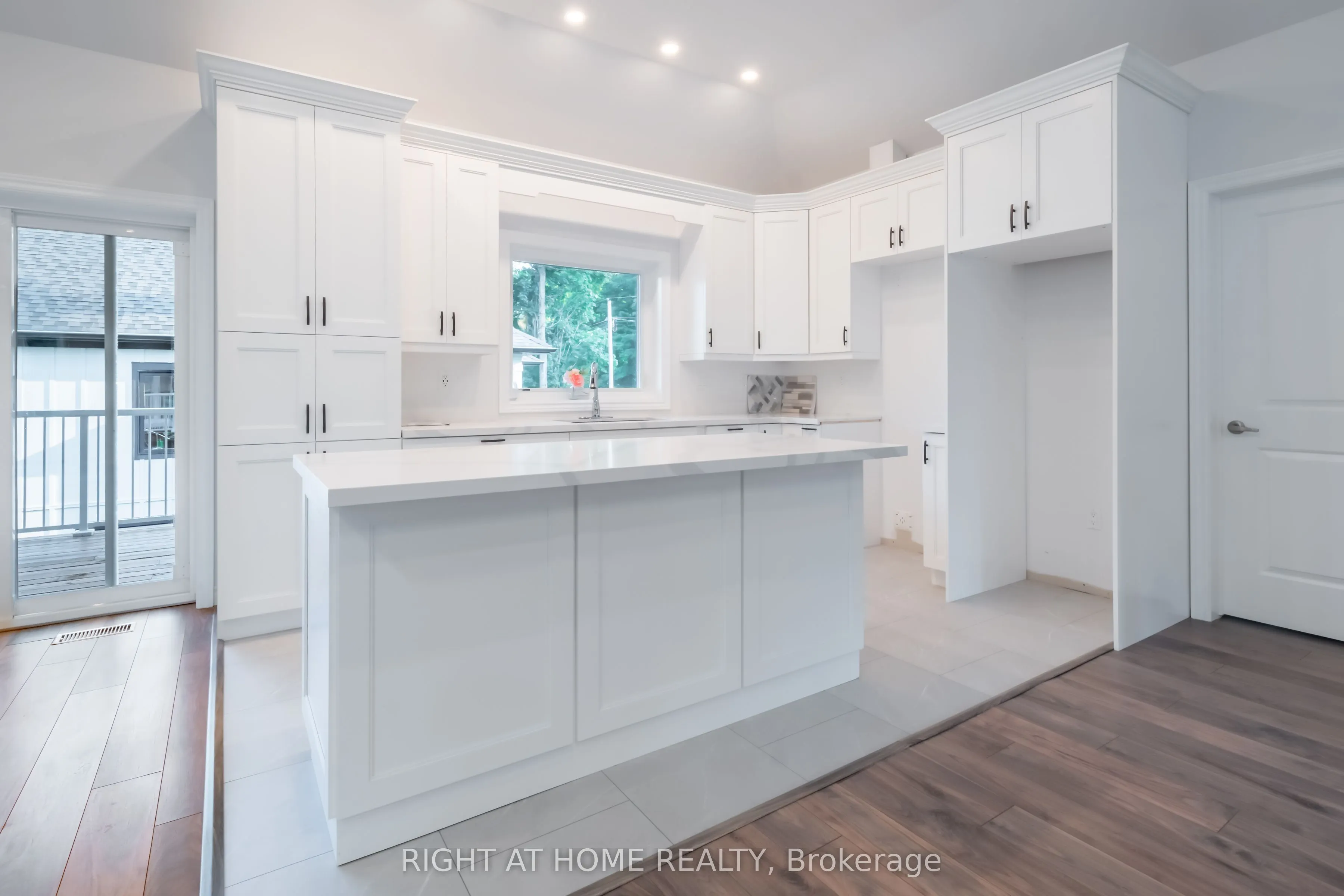 50 Breithaupt Crescent