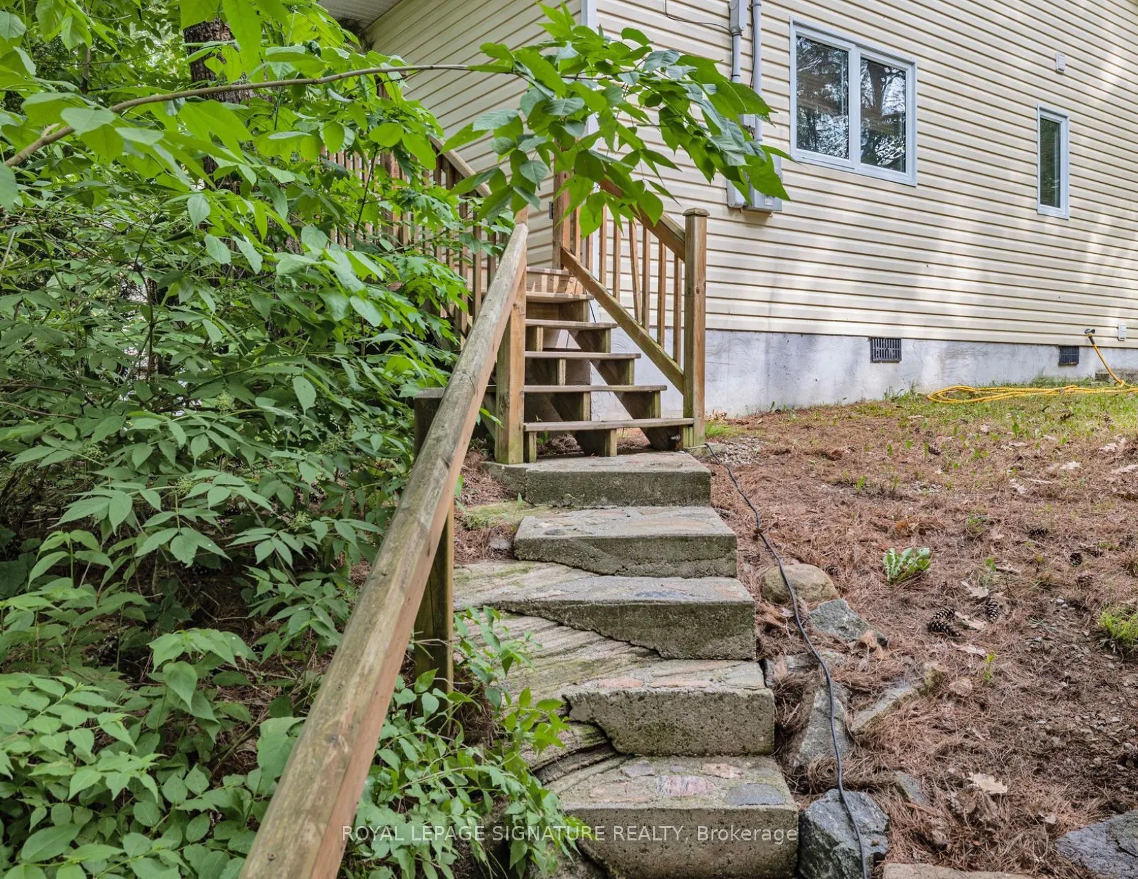 3309 Riverdale Drive