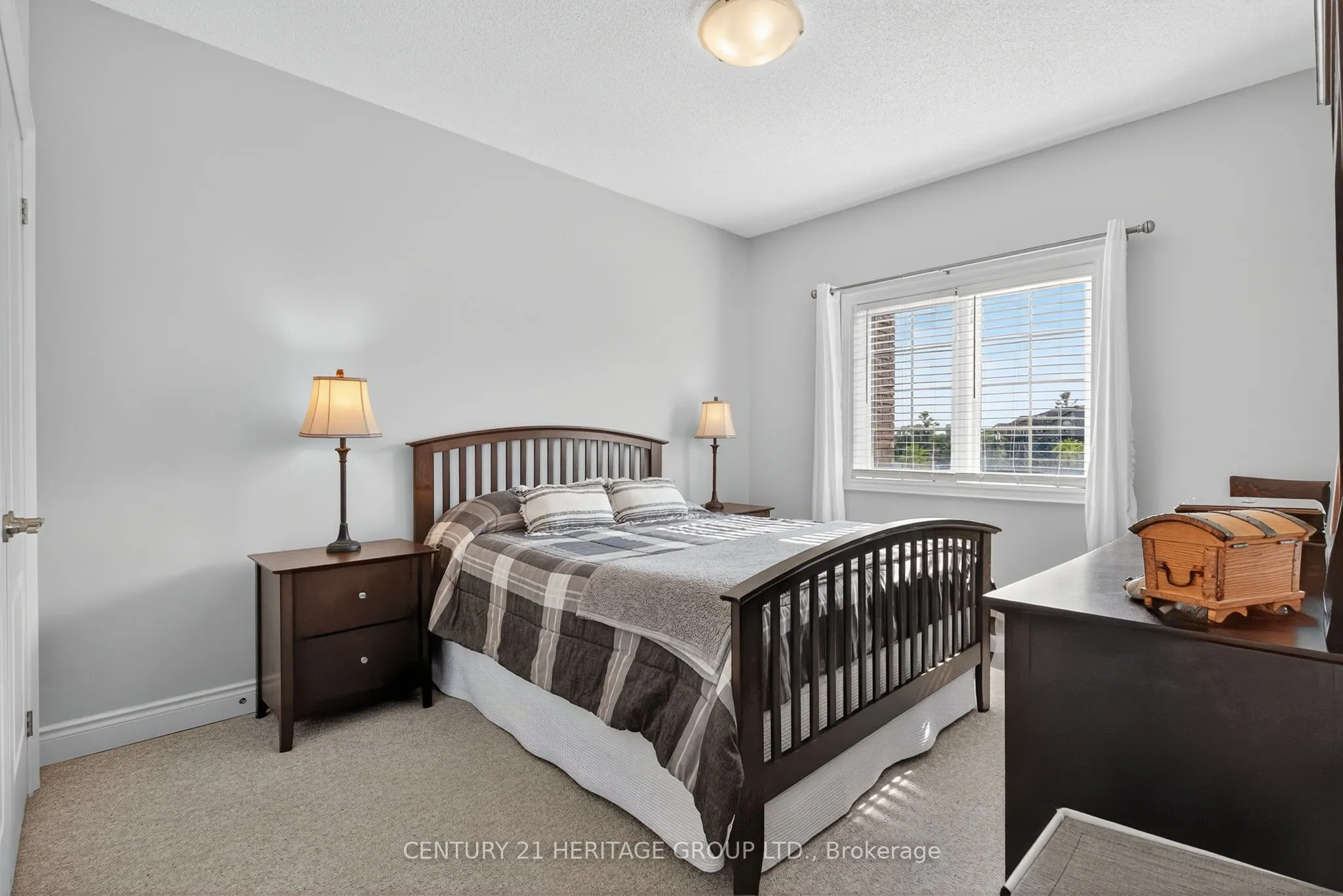 40 Ferndale Drive S, #206