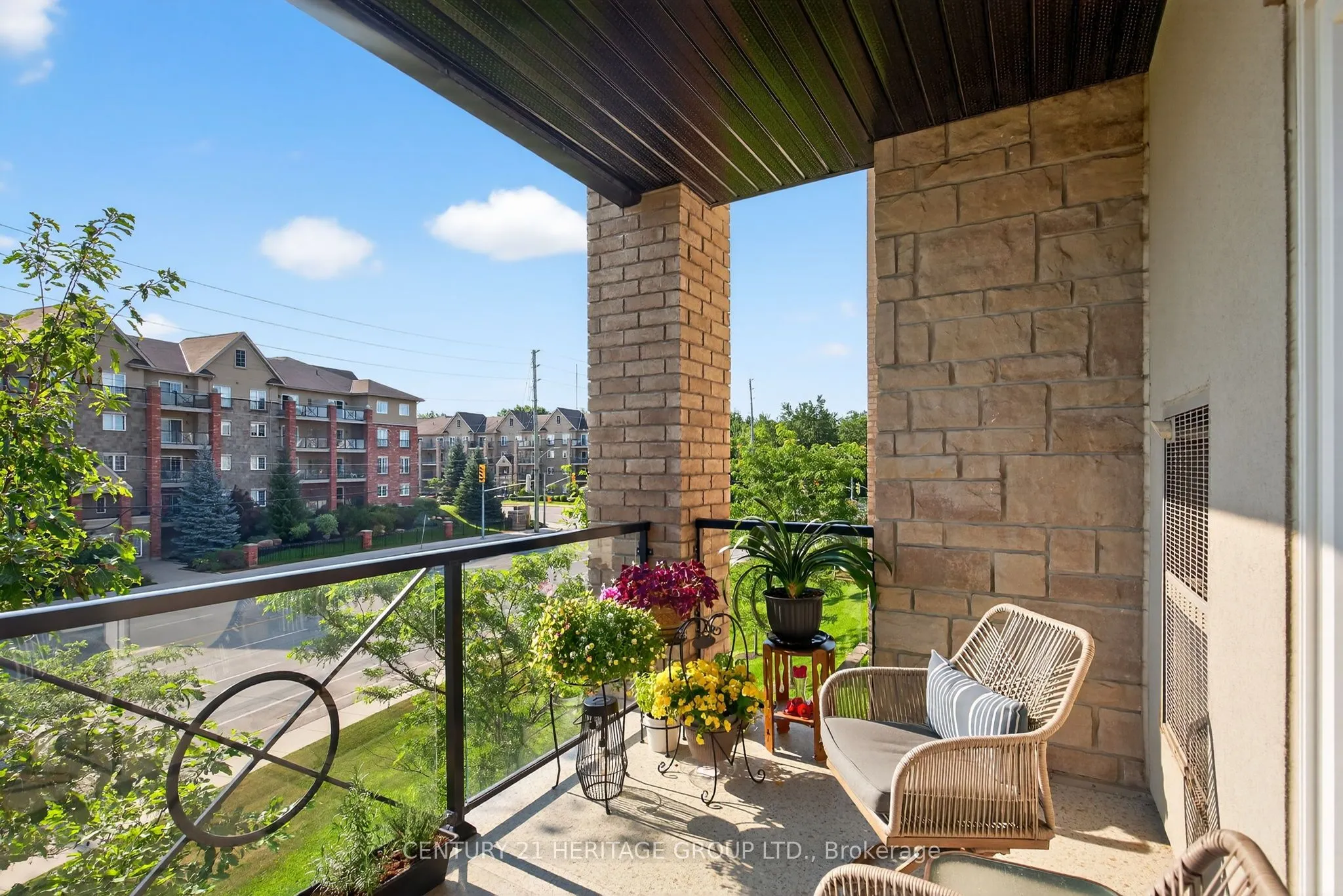 40 Ferndale Drive S, #206