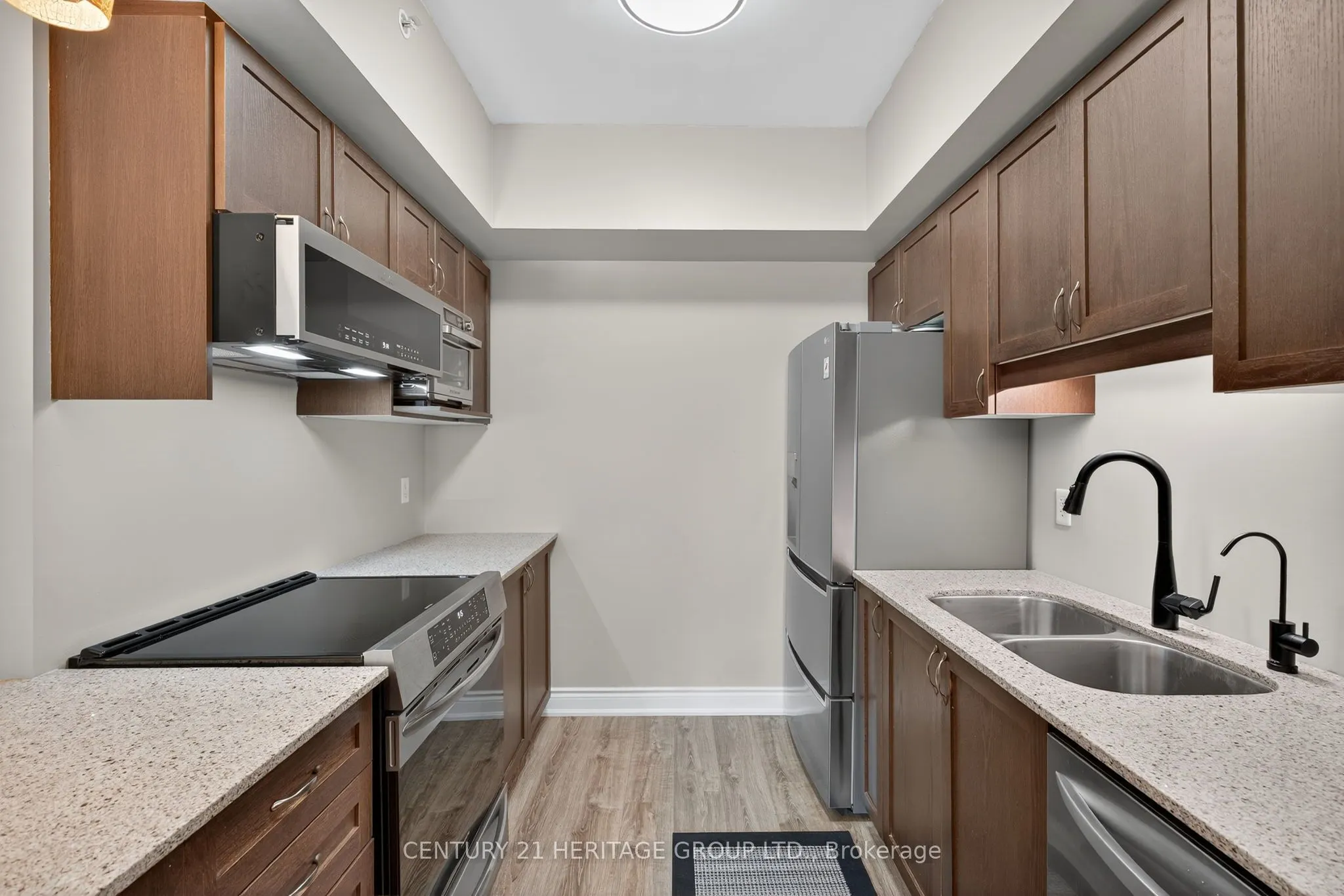 40 Ferndale Drive S, #206
