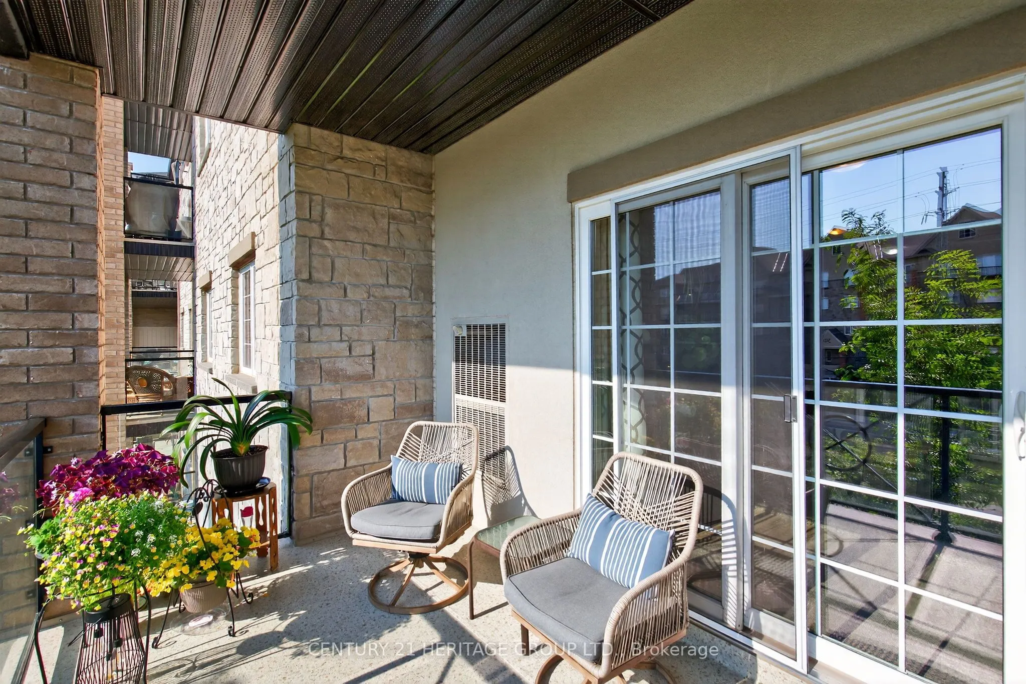 40 Ferndale Drive S, #206