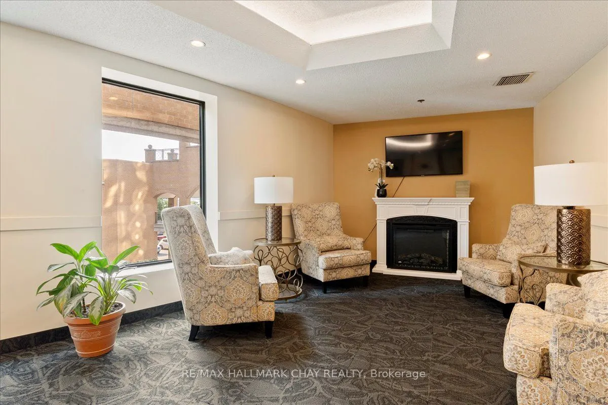150 Dunlop Street E, #304
