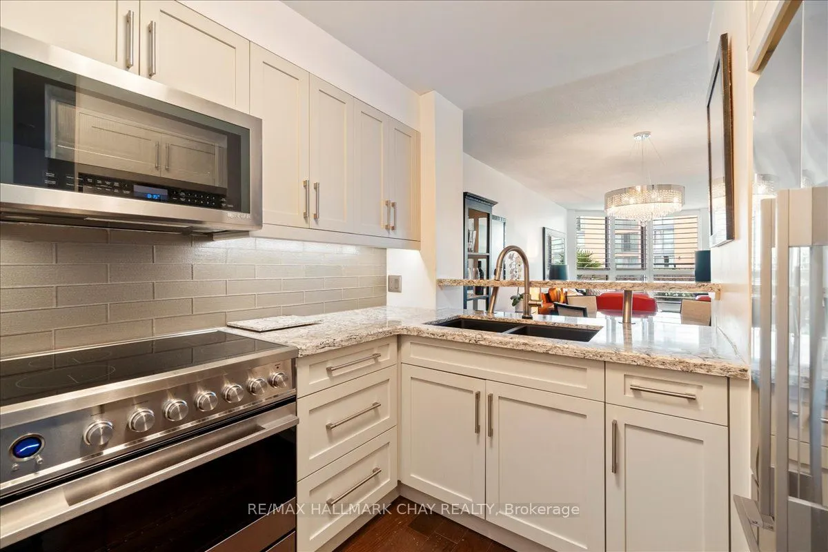 150 Dunlop Street E, #304