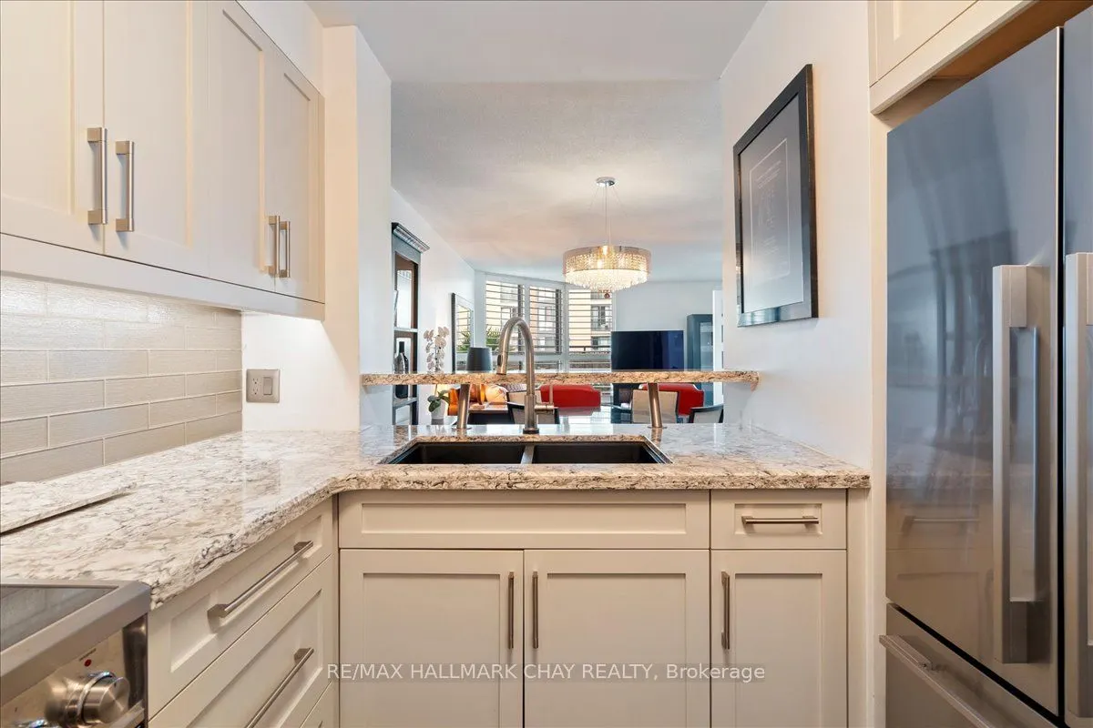 150 Dunlop Street E, #304