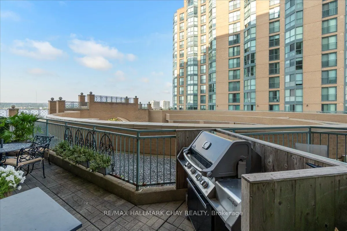 150 Dunlop Street E, #304