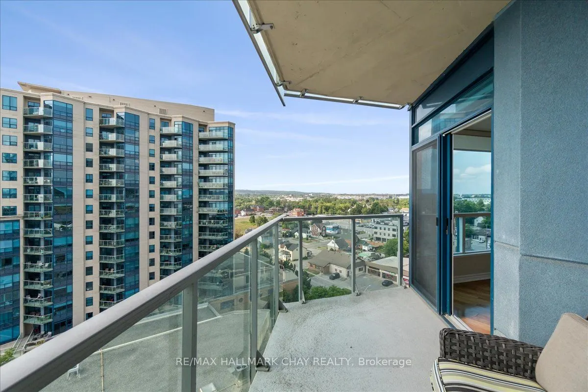 33 Ellen Street, #1108