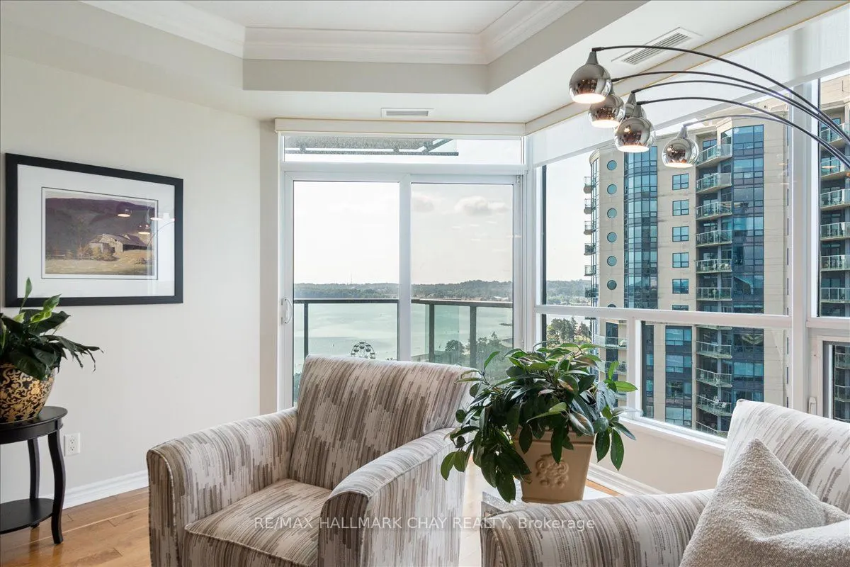 33 Ellen Street, #1108