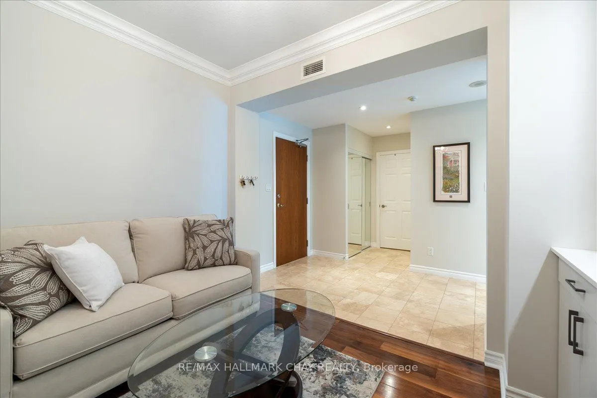33 Ellen Street, #1108
