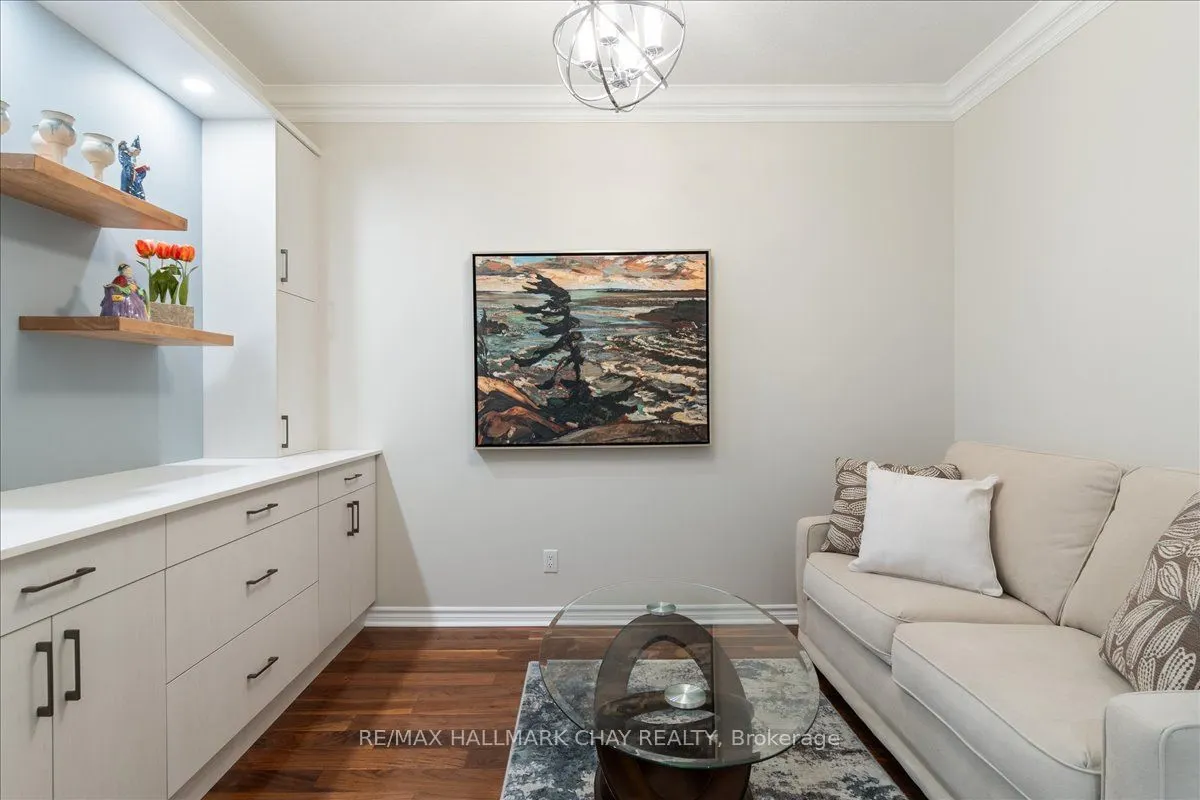 33 Ellen Street, #1108
