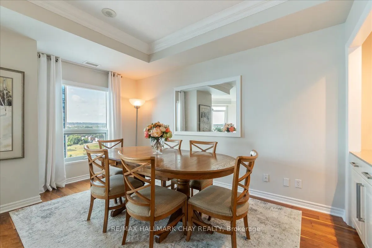 33 Ellen Street, #1108