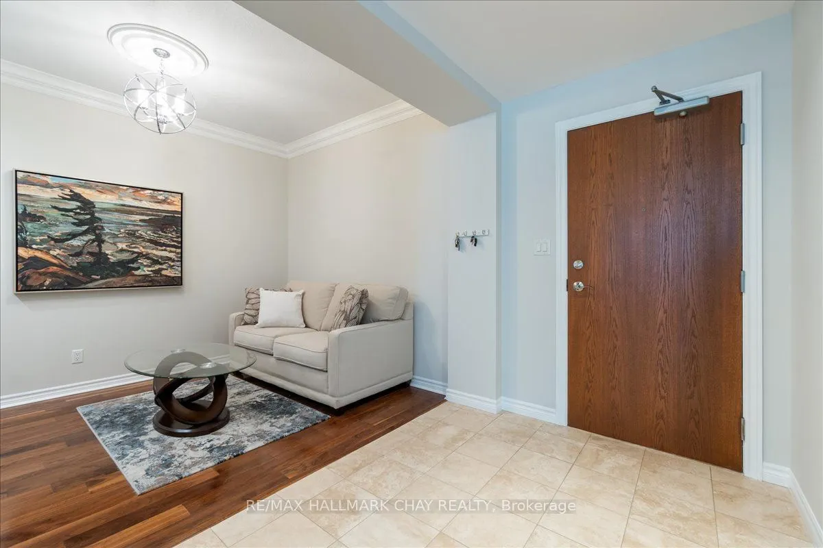 33 Ellen Street, #1108