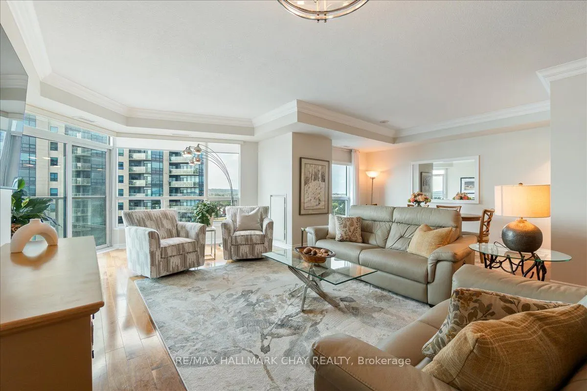 33 Ellen Street, #1108