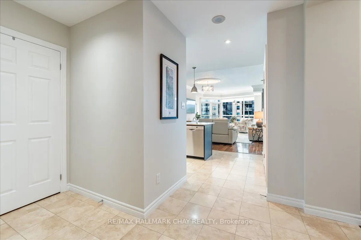 33 Ellen Street, #1108